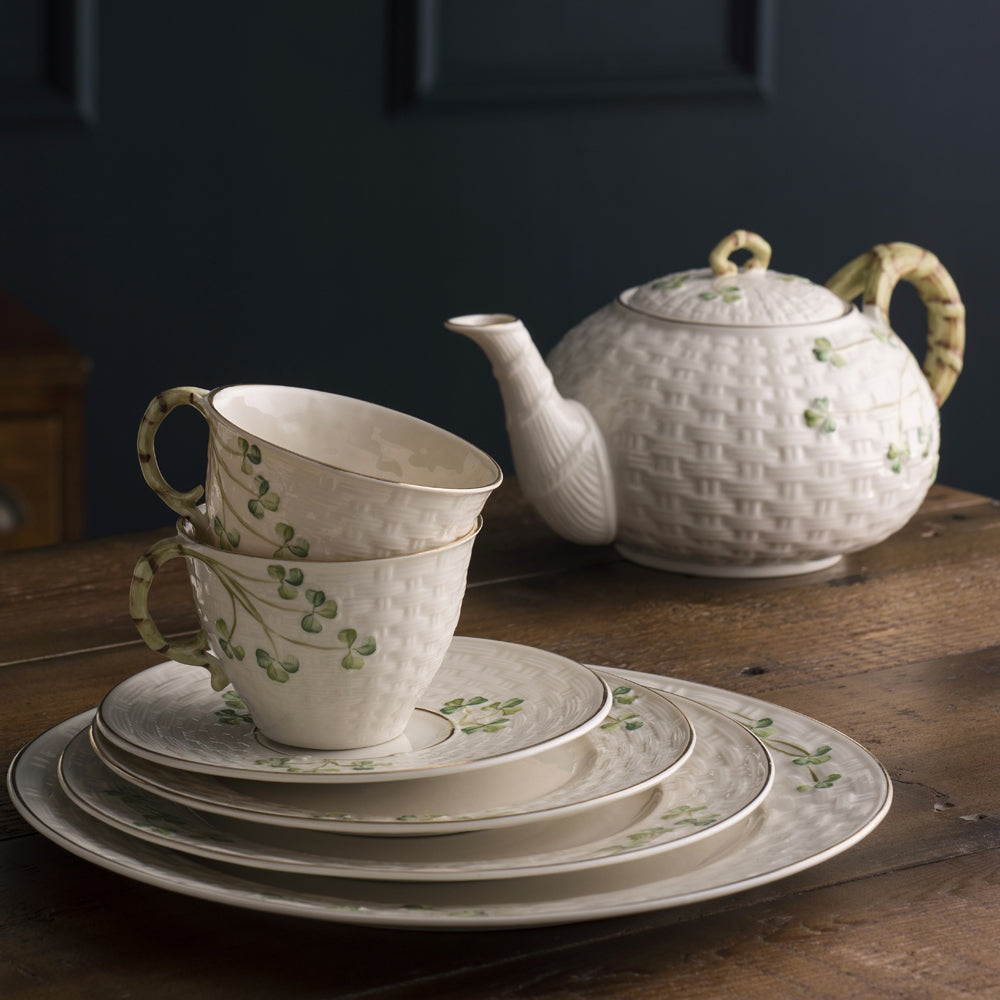Belleek Classic 1880 - Gold Shamrock Teapot
