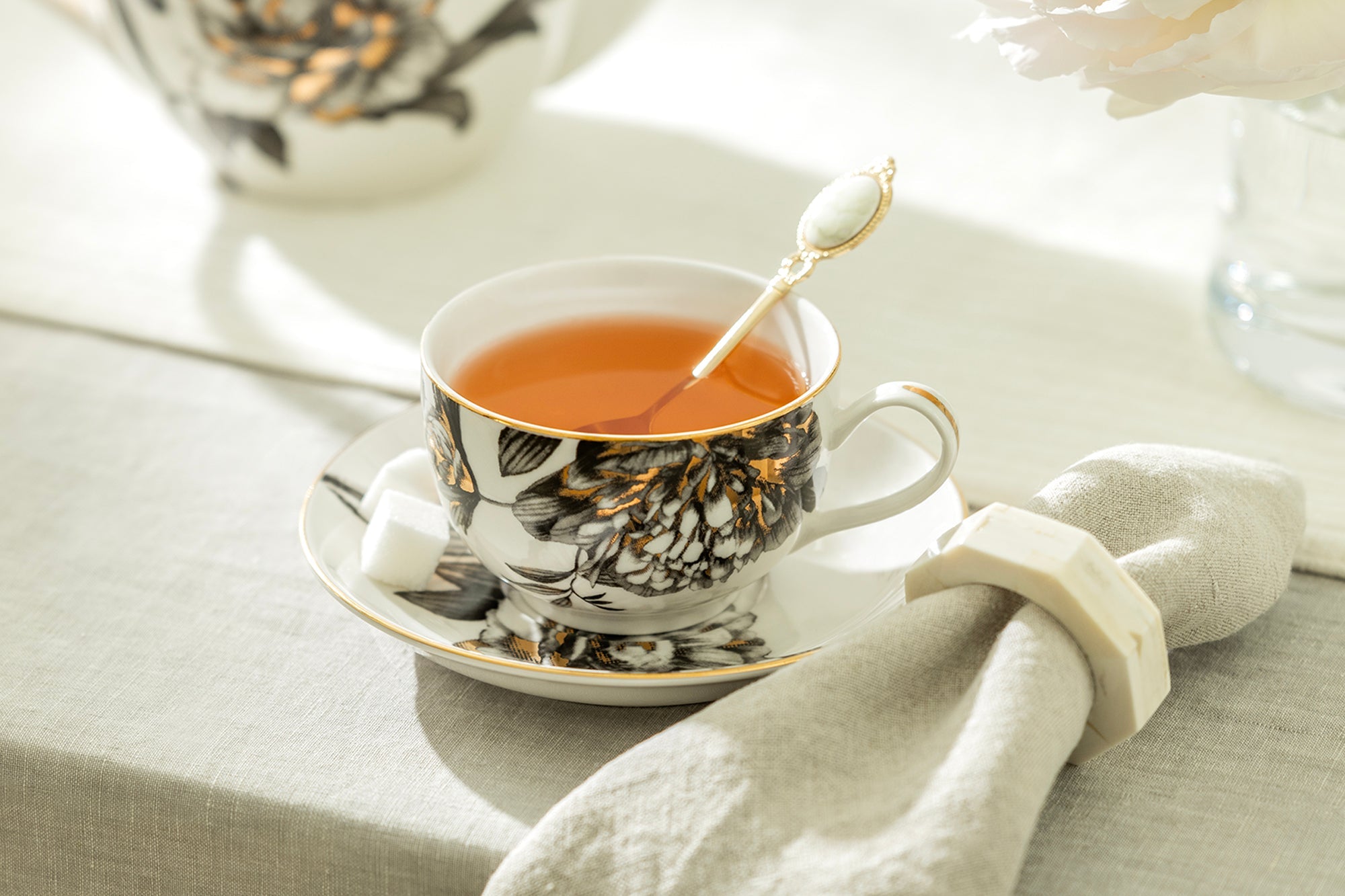 Black Gold Peony Fine Porcelain Tea Set
