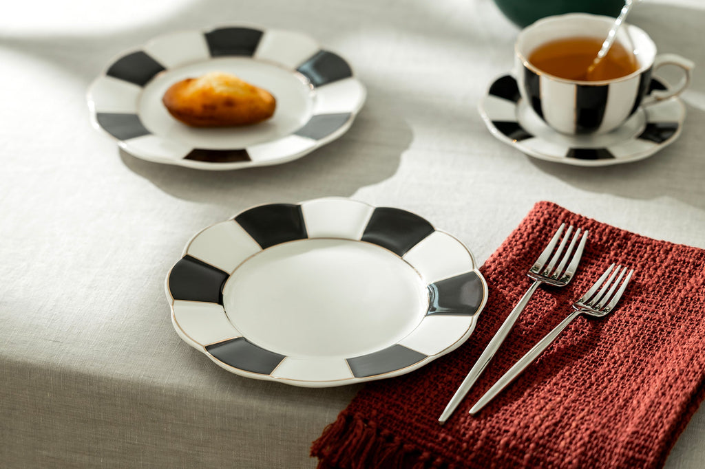 Black and White Scallop Fine Porcelain Dessert / Dinner Plate - CLEARANCE