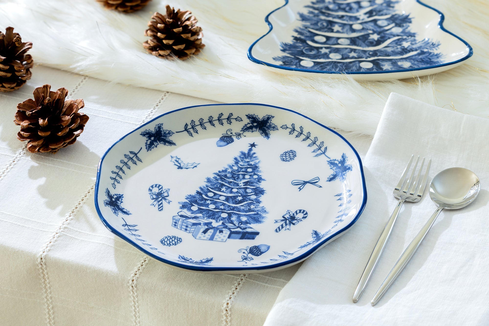 Blue Holly Christmas Tree Dessert/Dinner Plate