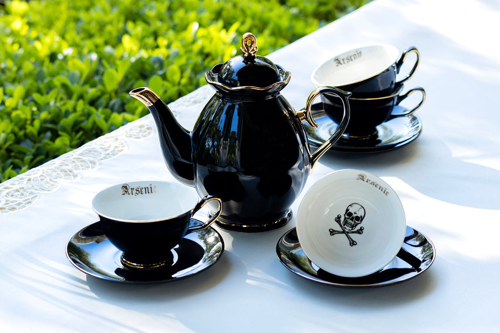 Black Gold Scallop Teapot + 4 Arsenic Skull Tea Cup and Saucer Sets