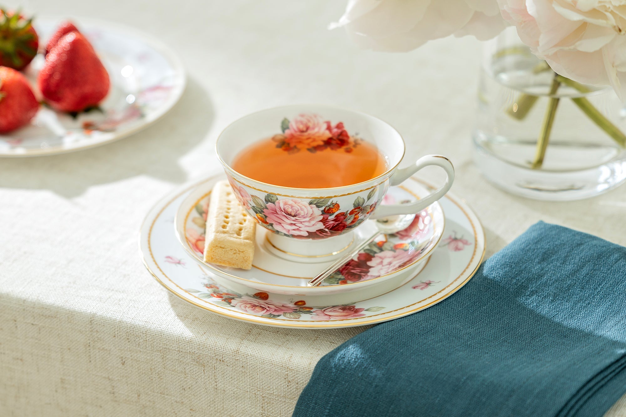 7.75" Peony and Strawberry Blue Bone China Dessert Plate