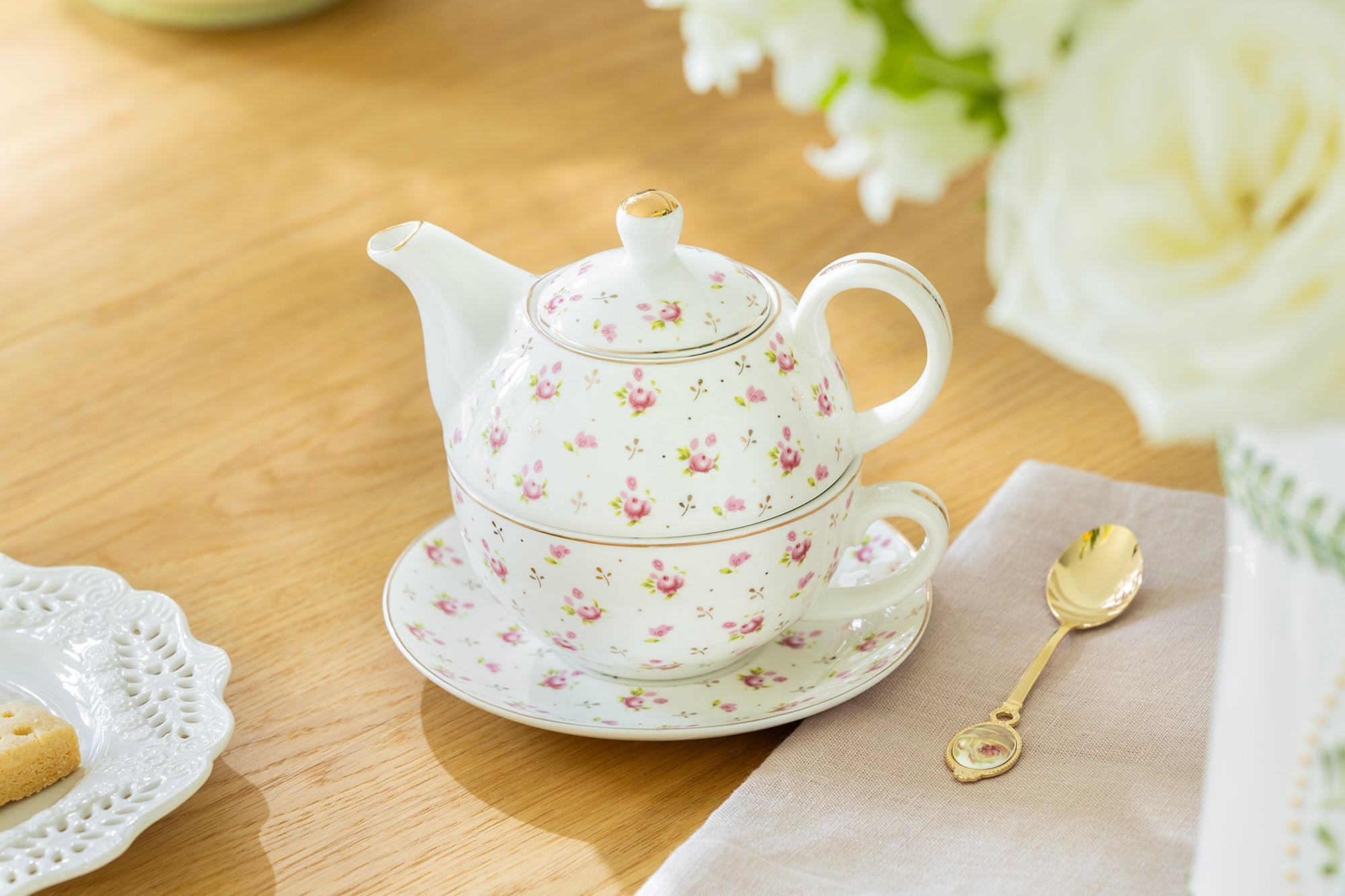 Rose Bud Fine Porcelain Tea For One Set