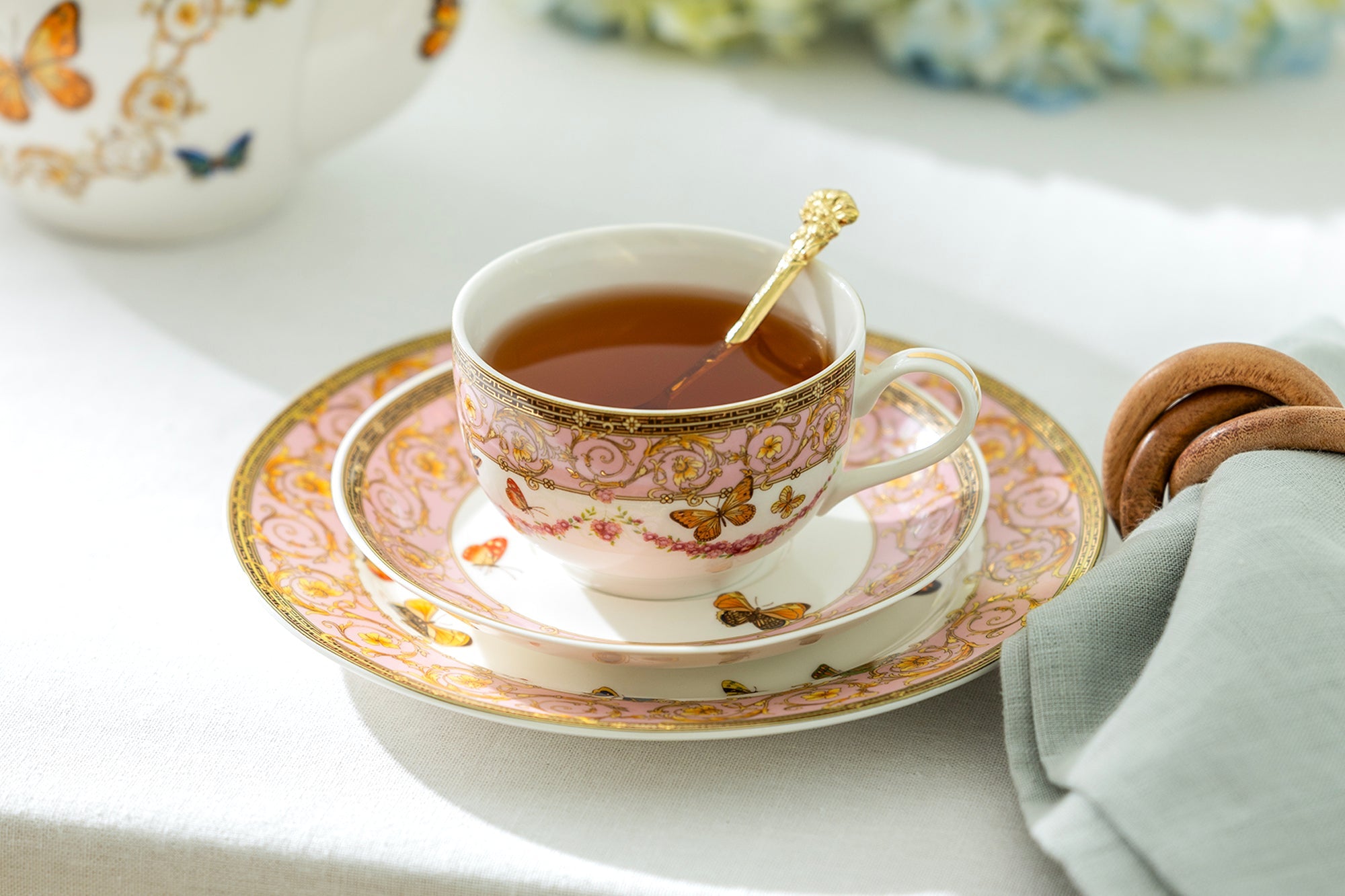 Butterflies with Pink Ornament Fine Porcelain 11-Piece Tea Set
