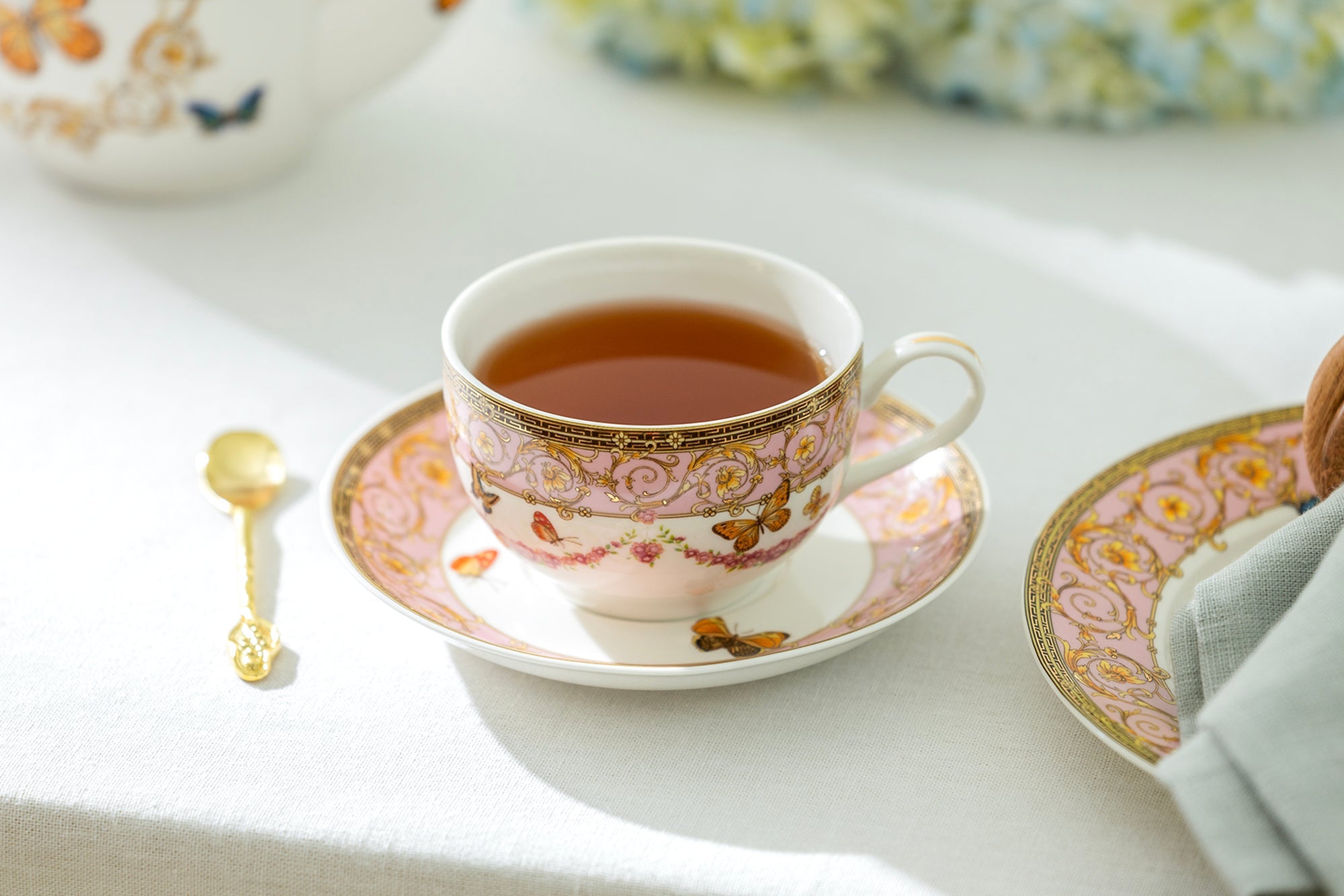 Butterflies with Pink Ornament Fine Porcelain 11-Piece Tea Set