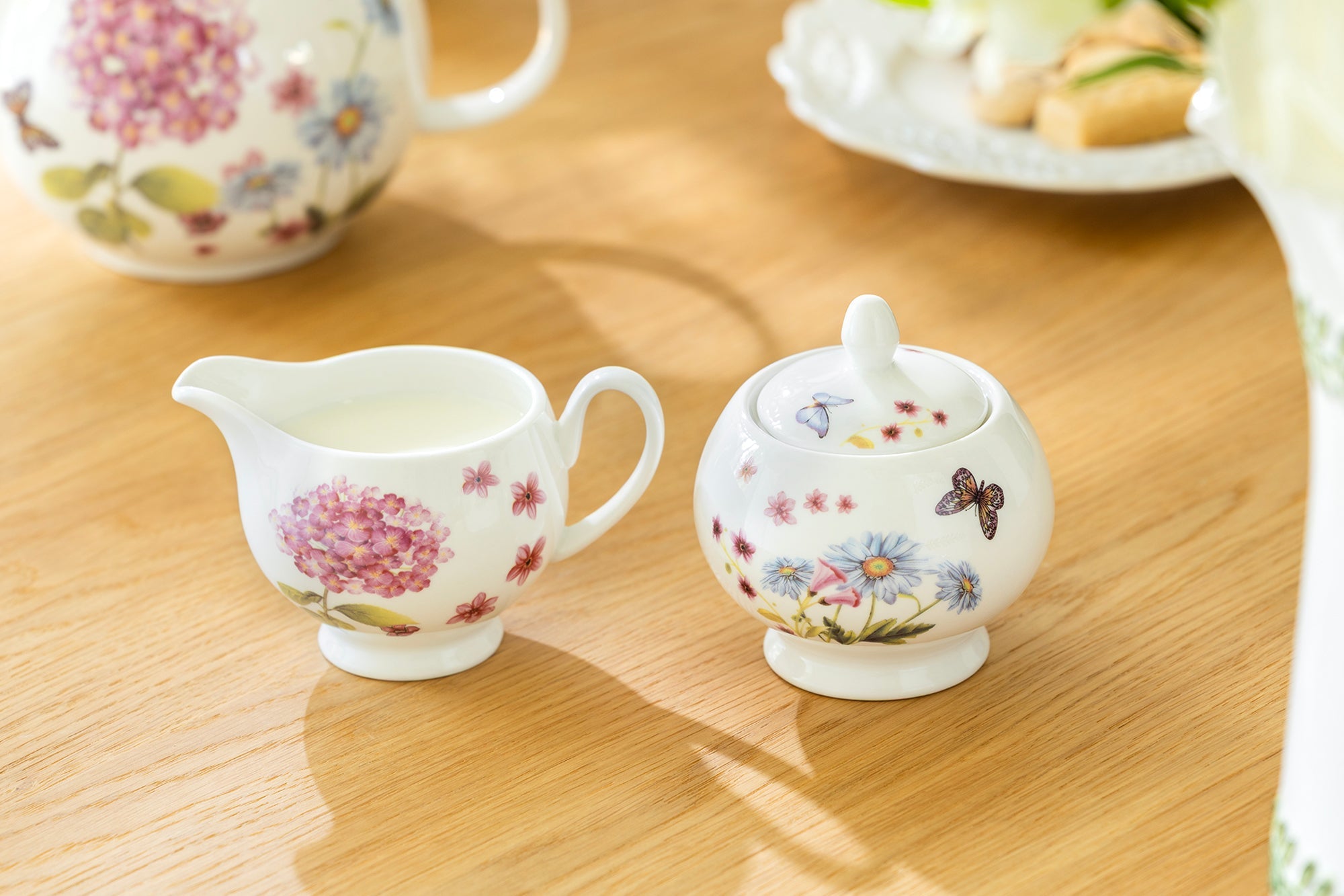Hydrangea with Butterflies Fine Porcelain Sugar & Creamer Set