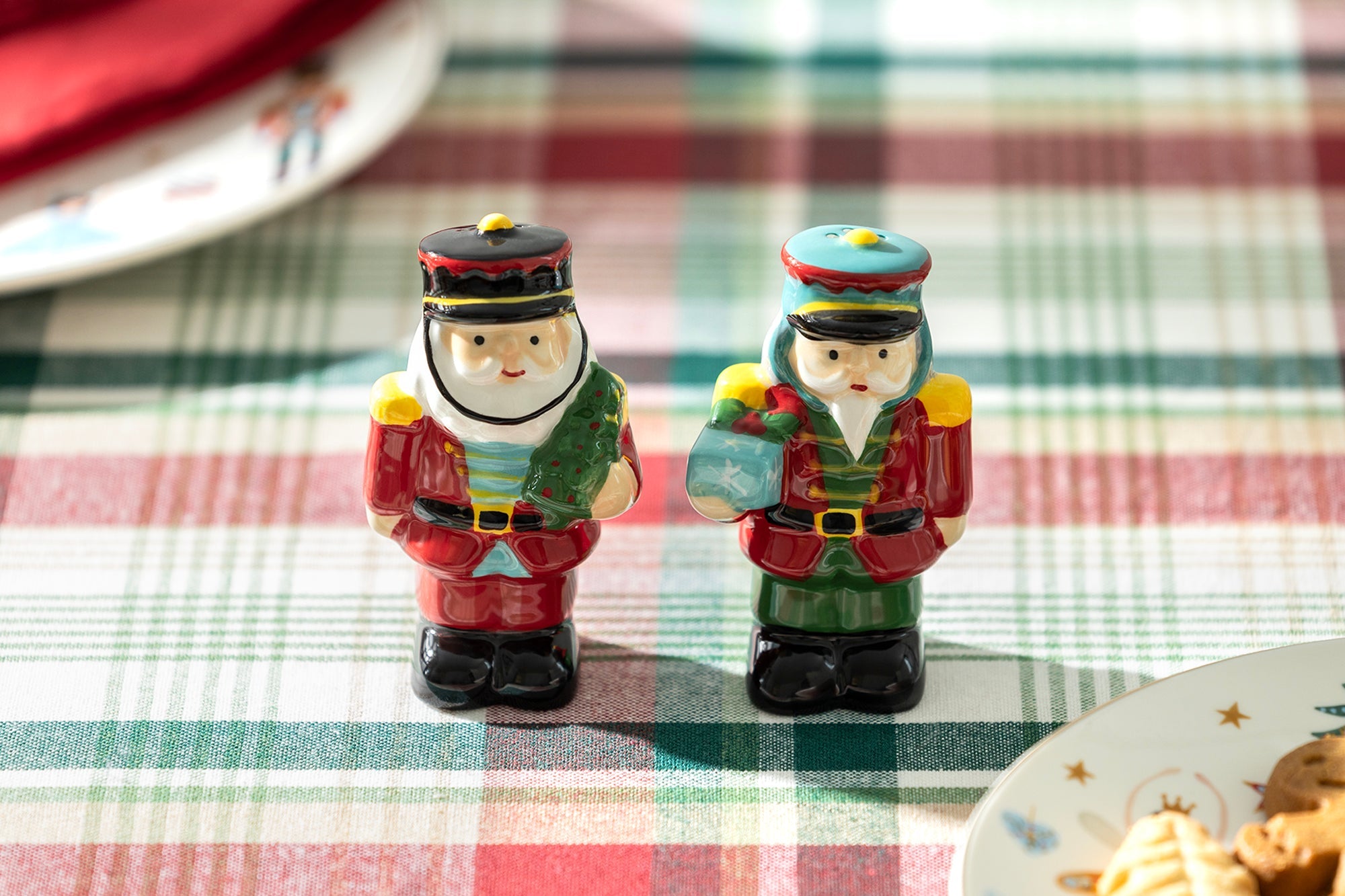 Gift Boxed Nutcracker Figurine Salt and Pepper Shaker Set