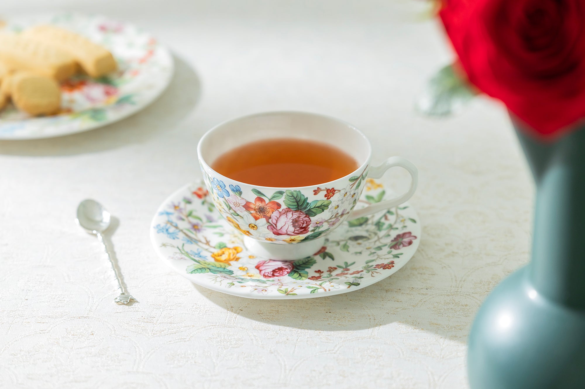 Lismore Rose Garden Bone China Tea Cup and Saucer