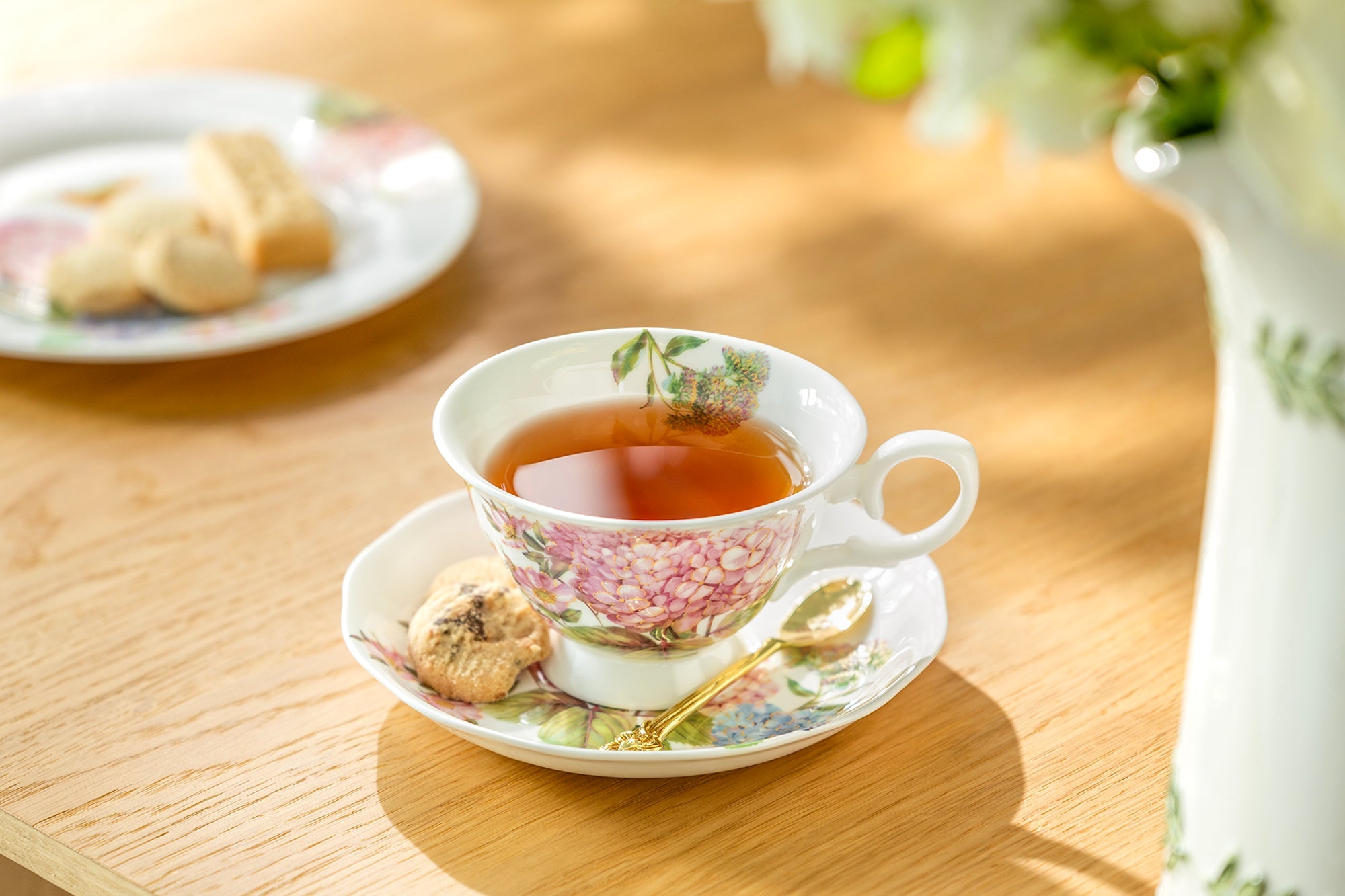 Hydrangea with Hummingbird Bone China Tea Cup and Saucer