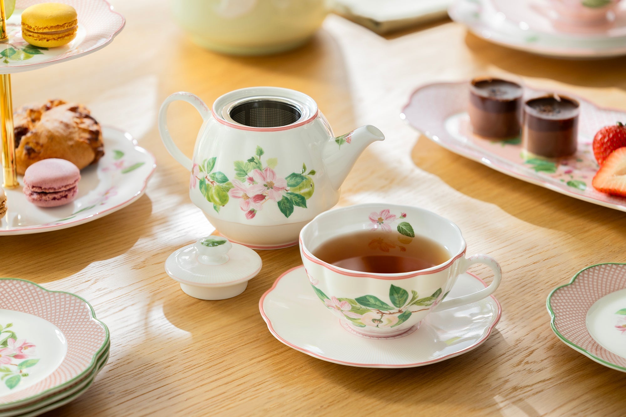 Apple Blossom Pink Bone China Tea For One Set with Gift Box