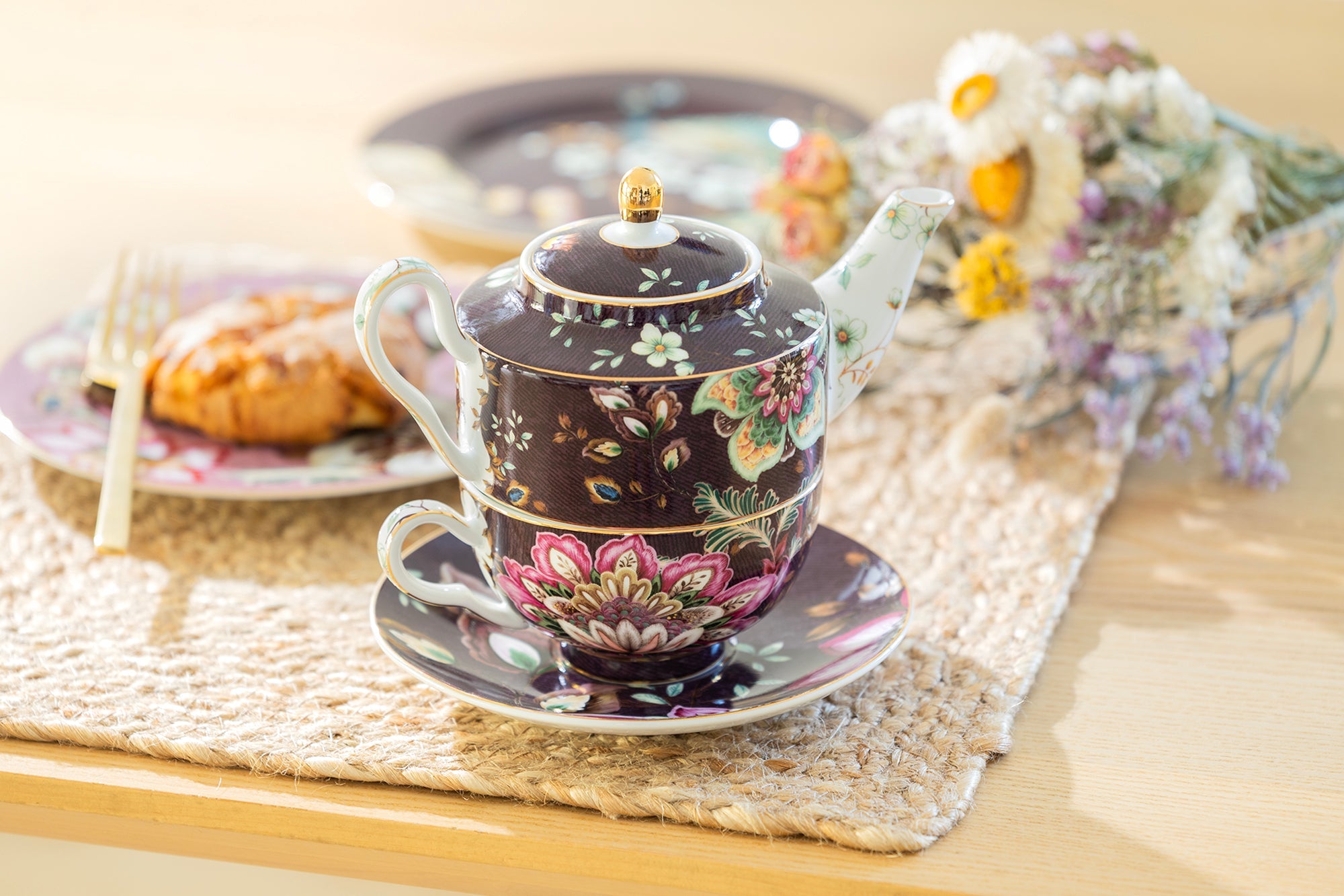 Peacock Lotus Garden Plum Tea For One Set