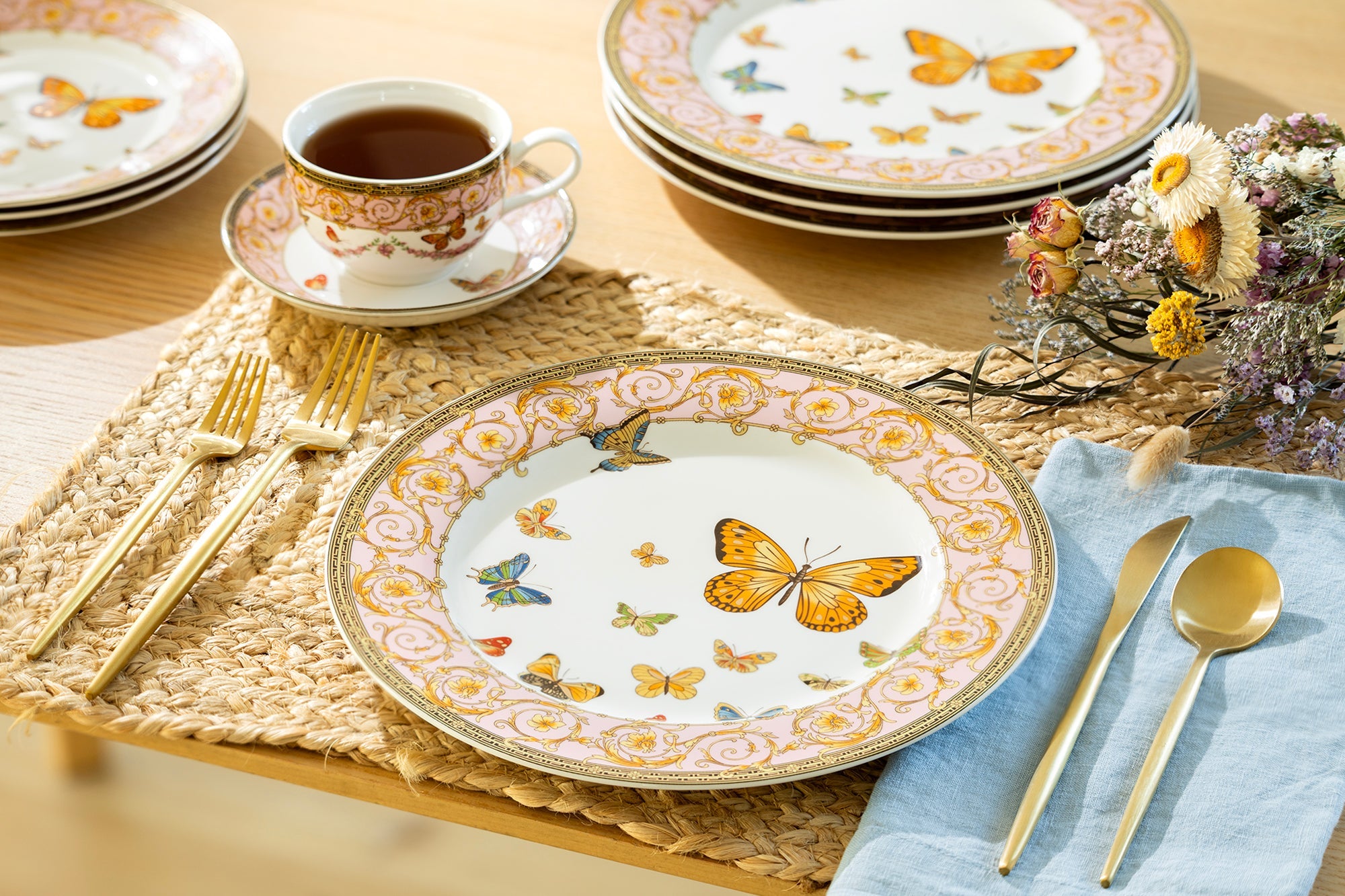 Butterflies with Pink Ornament Fine Porcelain Dessert/Dinner Plate