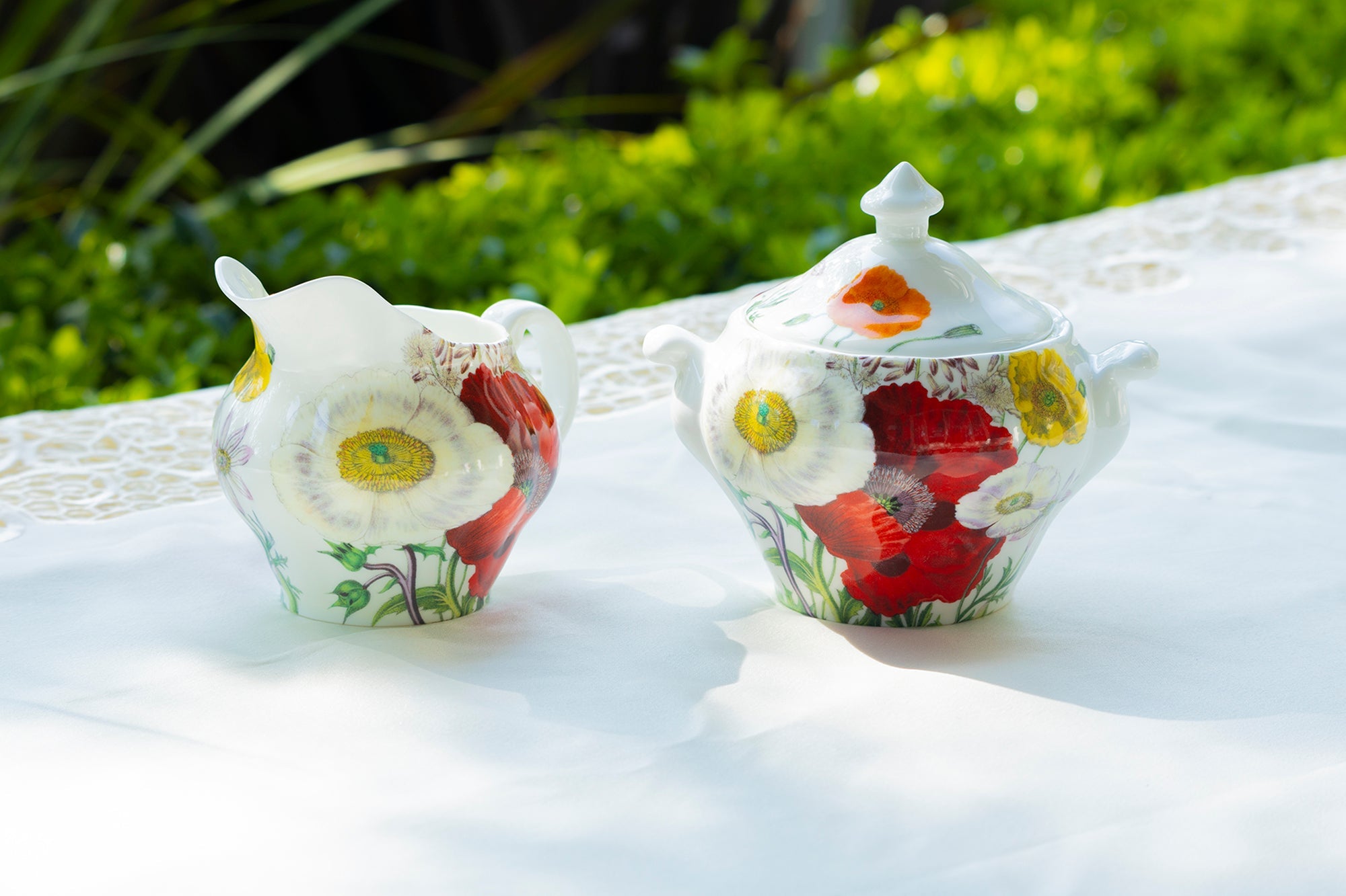 Poppy Field Bone China 11-Piece Tea Set
