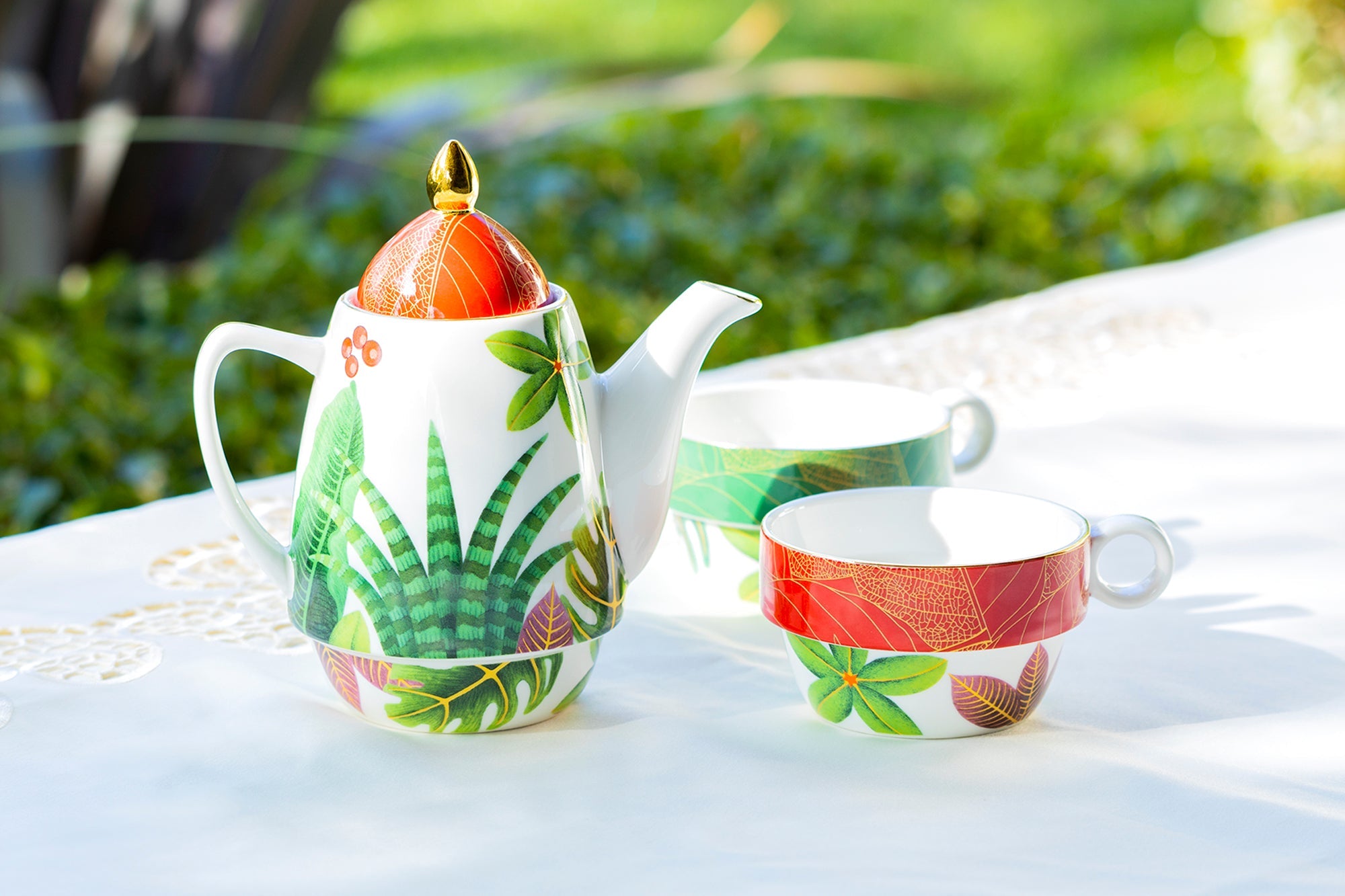 Toucan Botanical Fine Porcelain Tea For Two Set