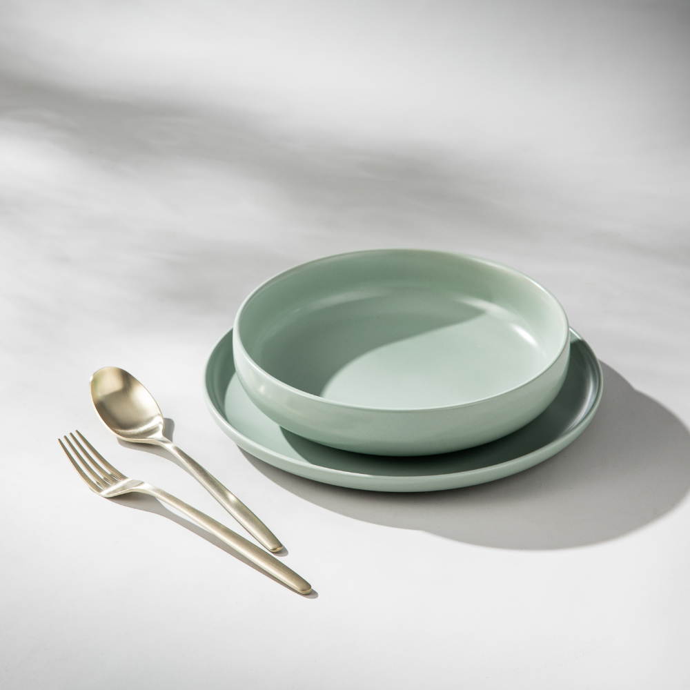 Dinnerware Set