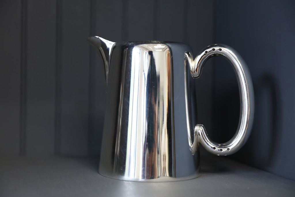 Hôtel Silver Vintage Pitcher