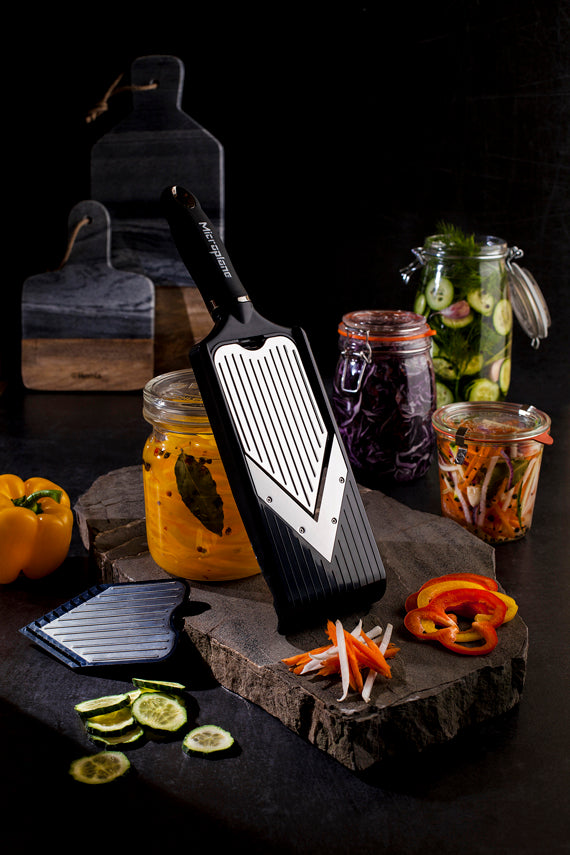Adjustable V-Slicer with Julienne Blade