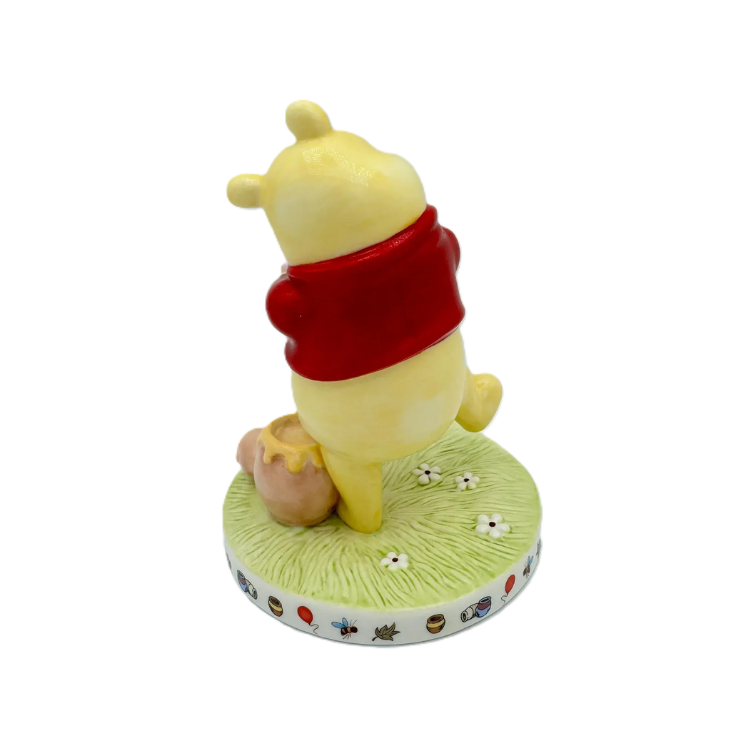 Disney Figurine Disney Winnie the Pooh "A Hug is Always the Right Size" Bone China
