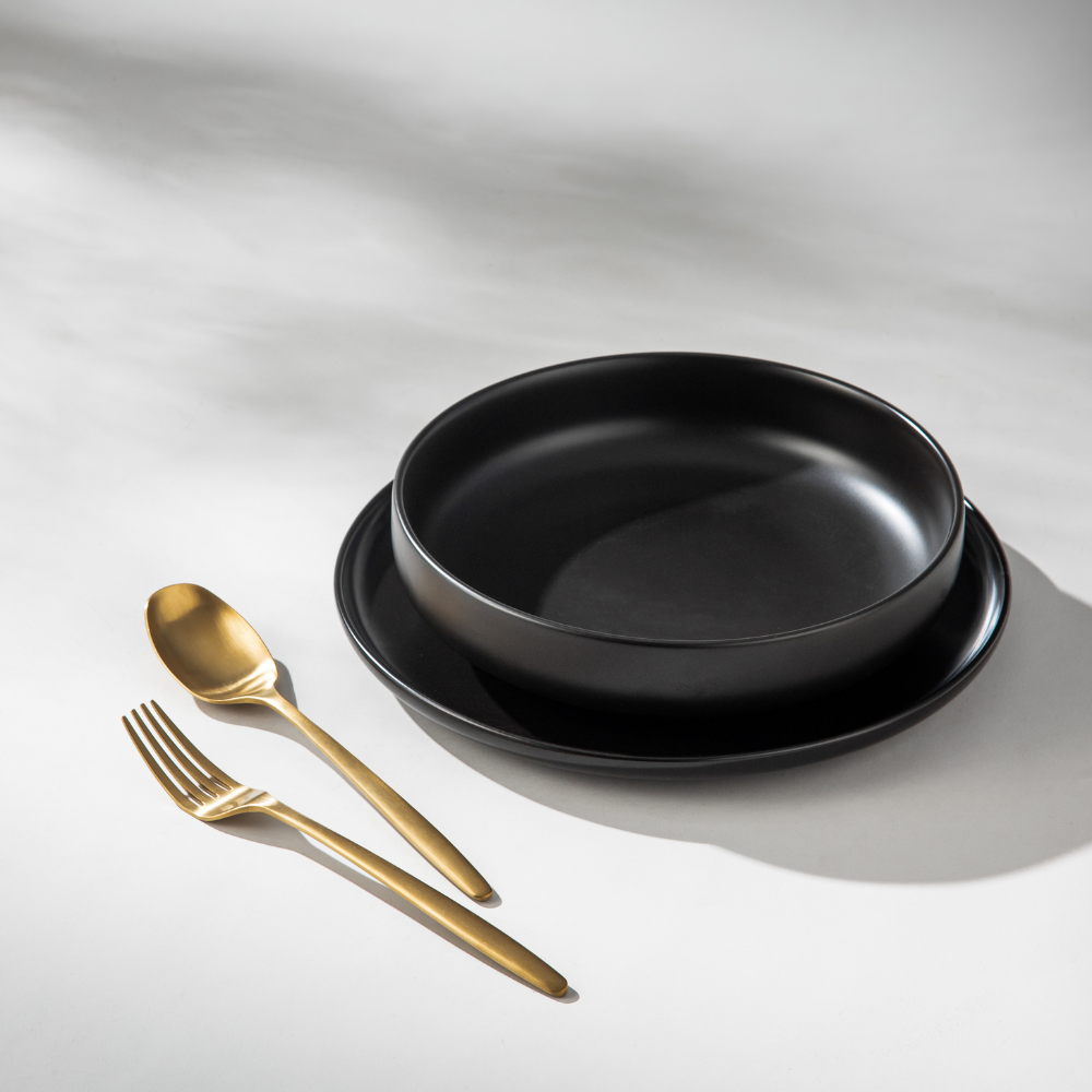 Dinnerware Set