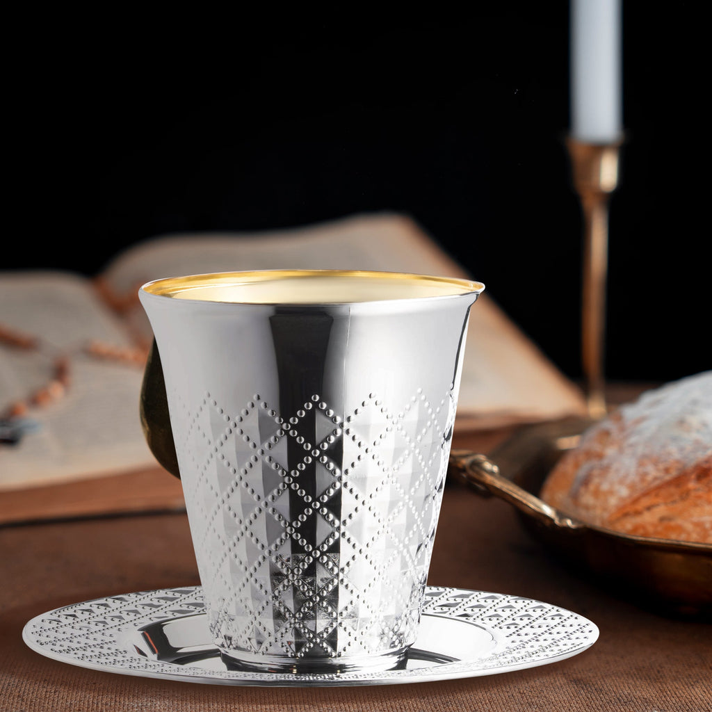 Shiny Metallic Aluminum Silver Round Plastic Kiddush Cups (5 oz. )