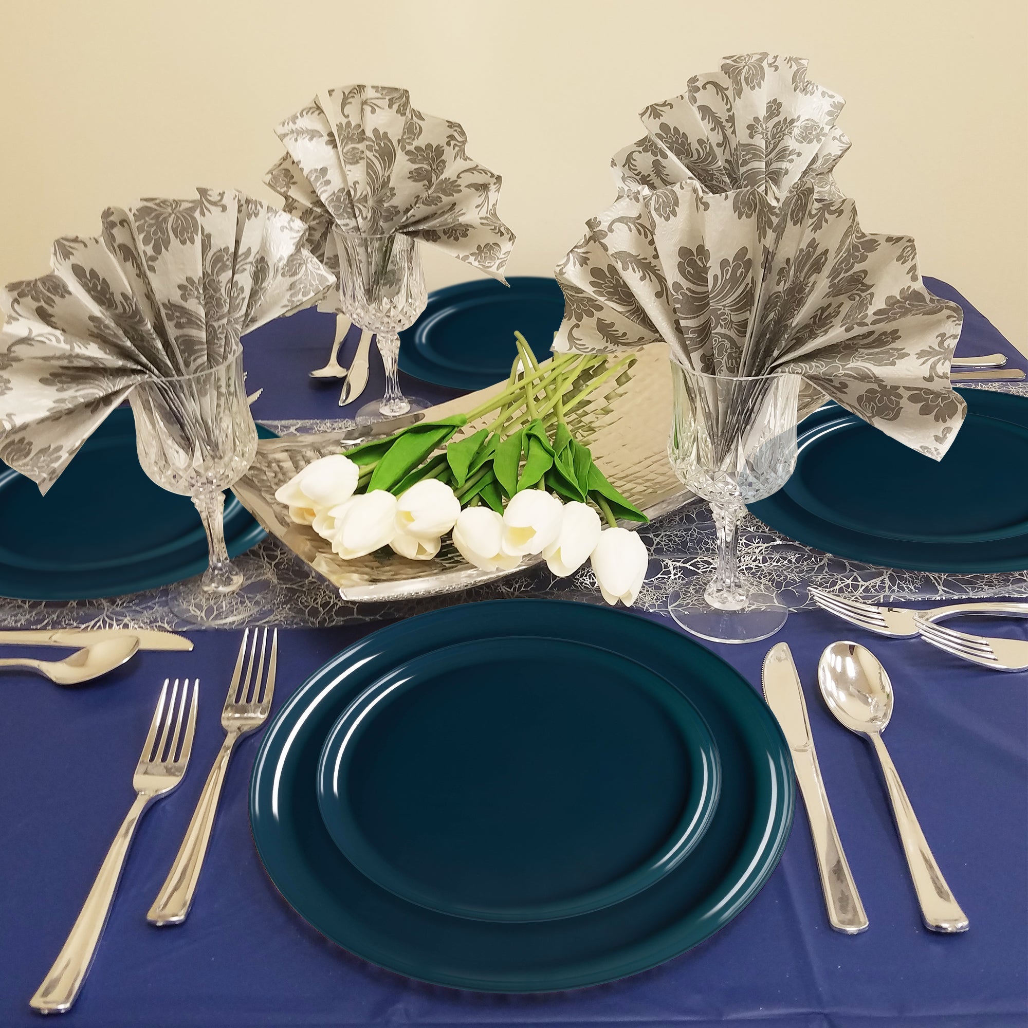 Navy Flat Round Disposable Plastic Pastry Plates (6.25")