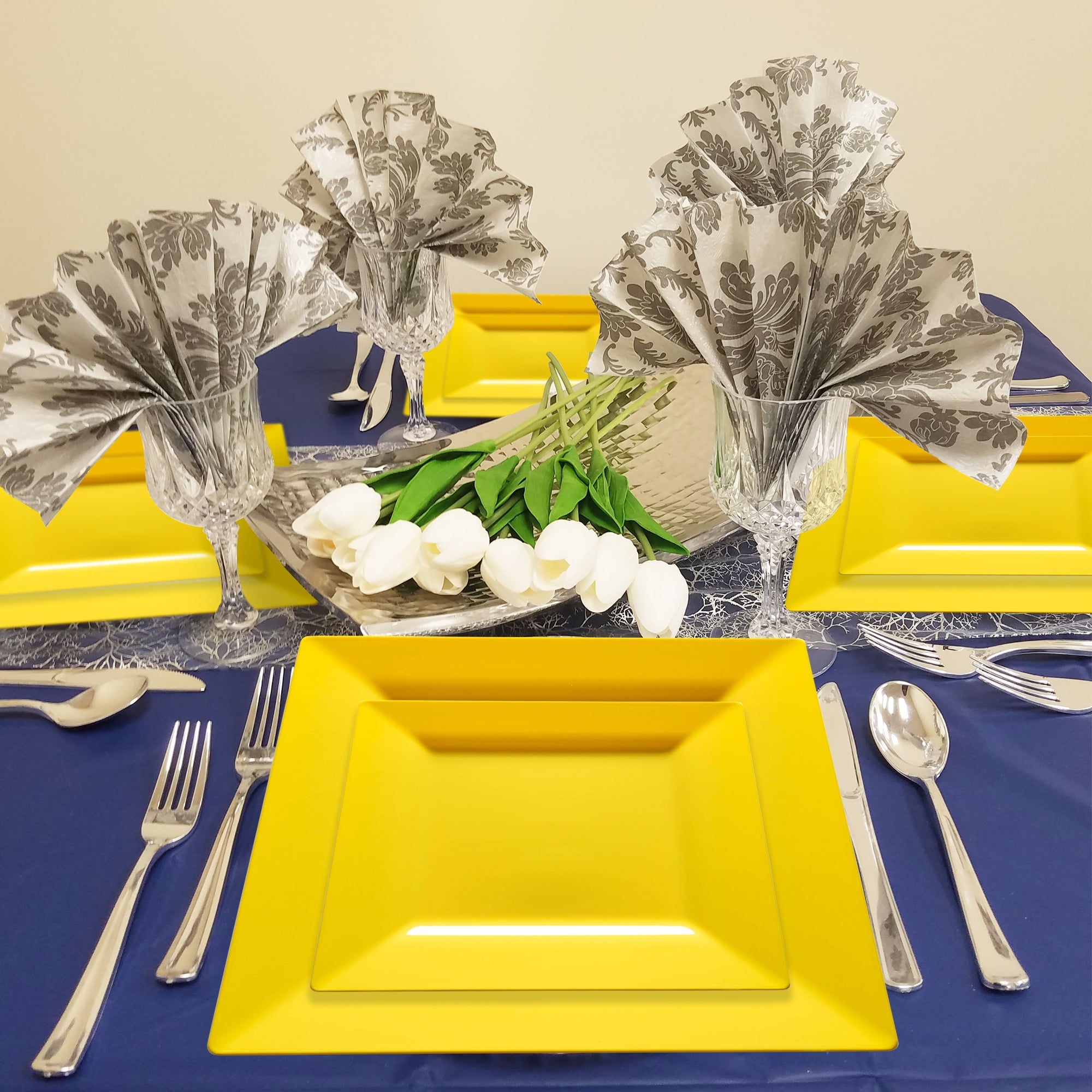 Yellow Square Plastic Dinner Plates (9.5")