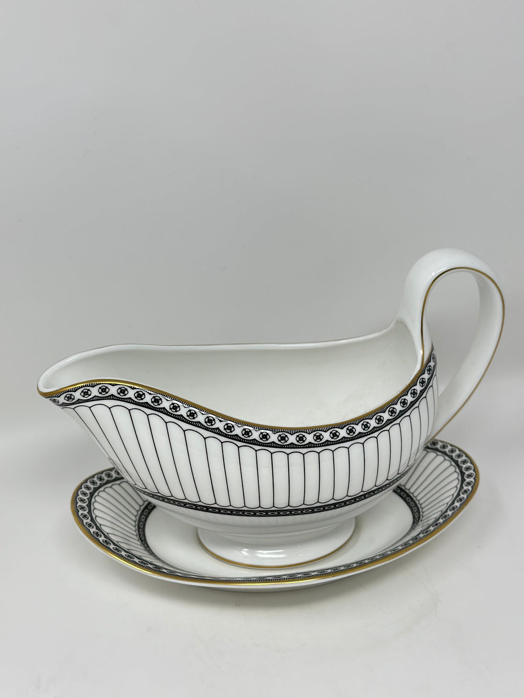 Wedgwood Colonnade Gravy Boat with Stand