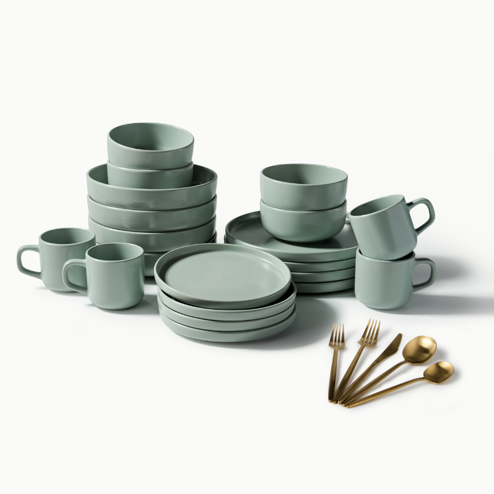 Dinnerware Set