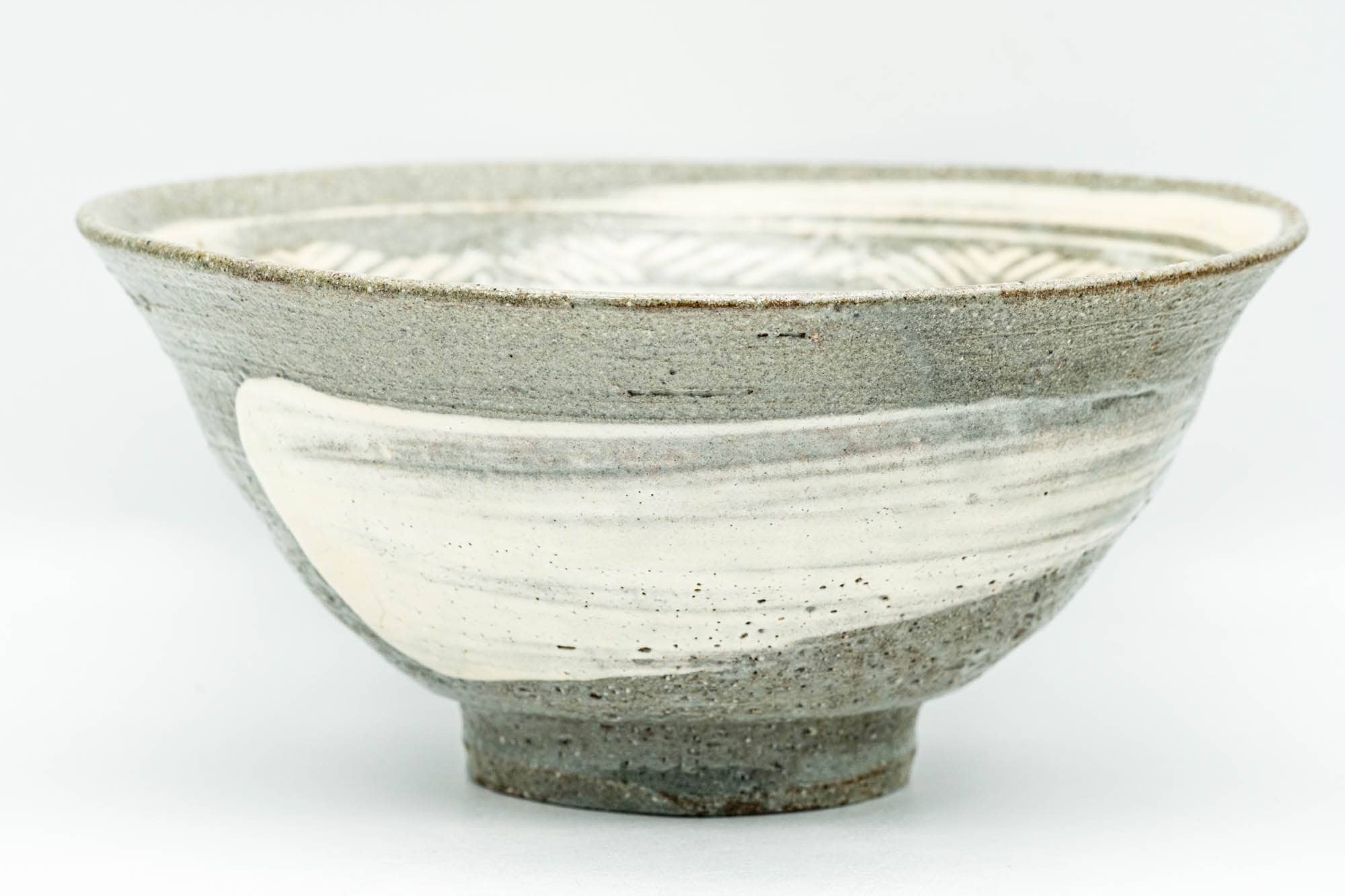 Japanese Matcha Bowl - Floral Mishima Komogai-gata Korean-style Chawan - 200ml