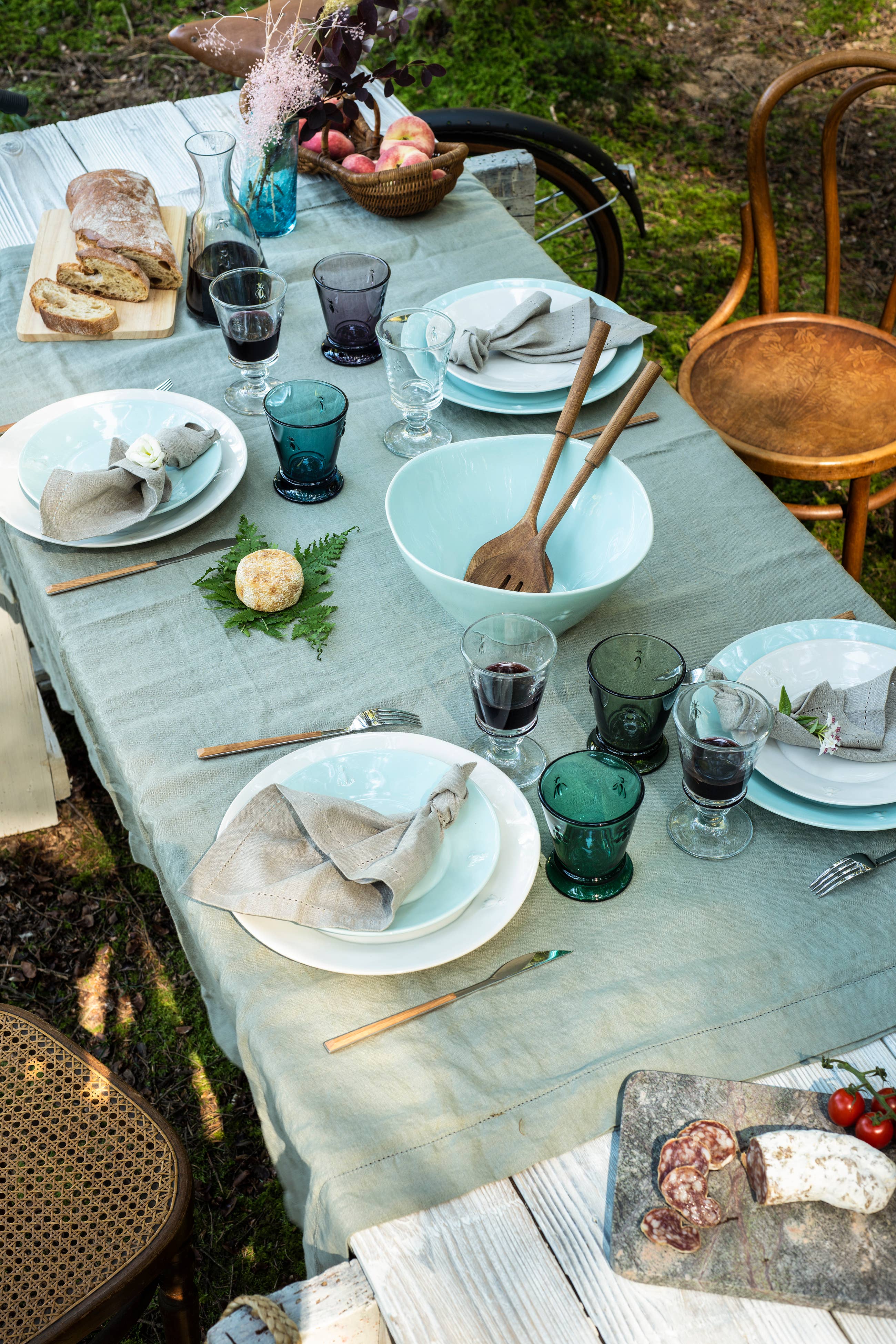La Rochere Bee Ceramic Dessert Plates - Ecru