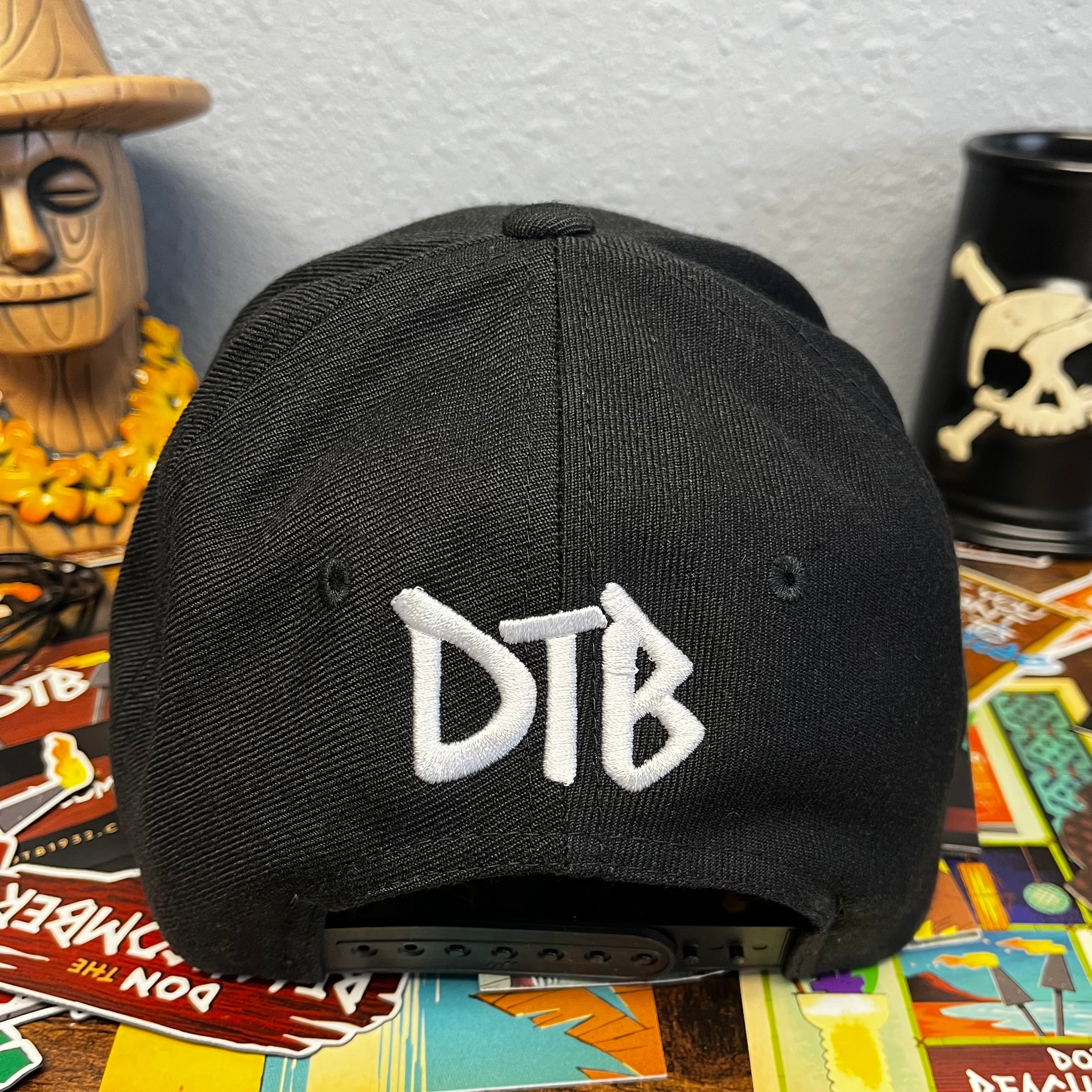 Don the Beachcomber Logo Snapback Cap In Black