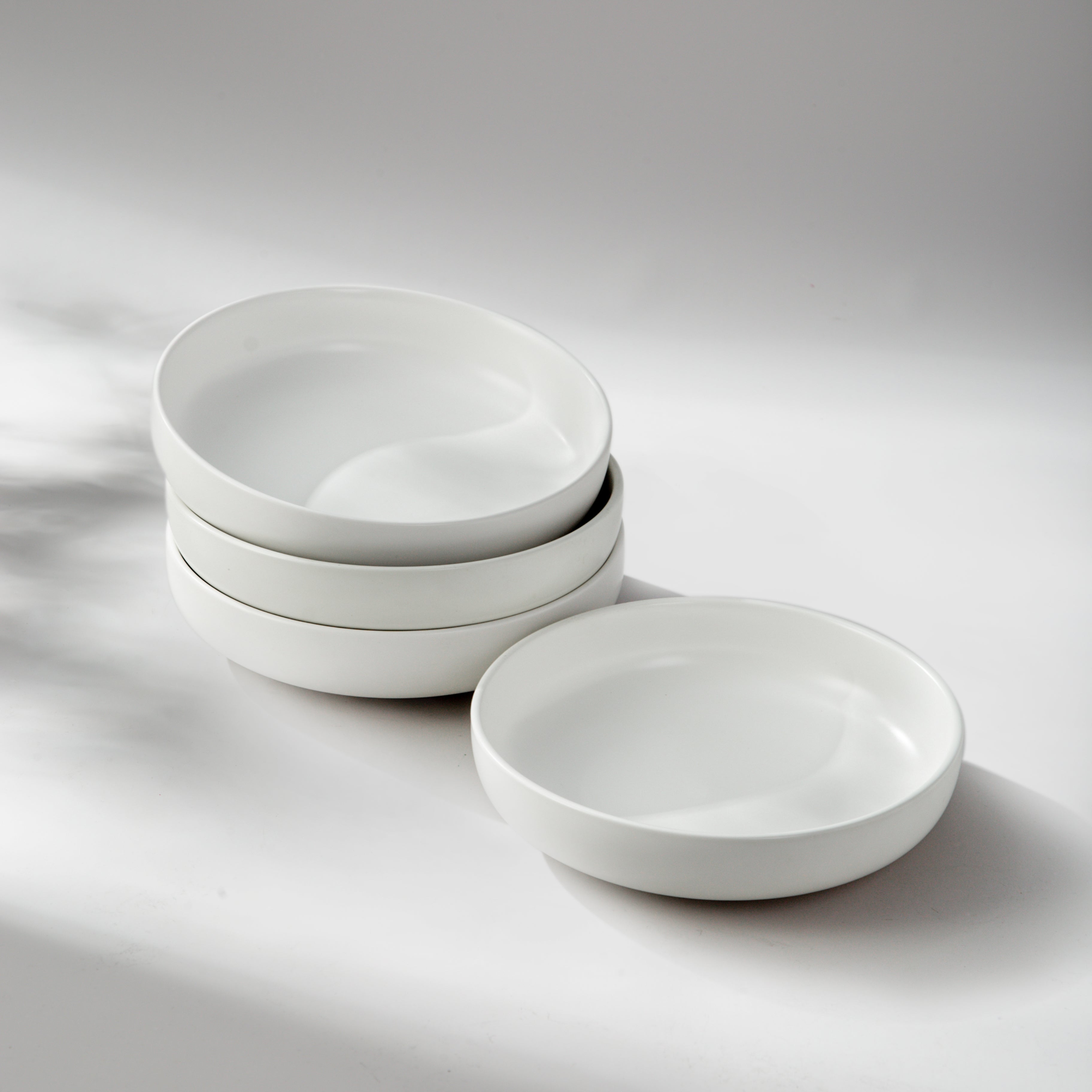 Minimalist Dinner Bowl