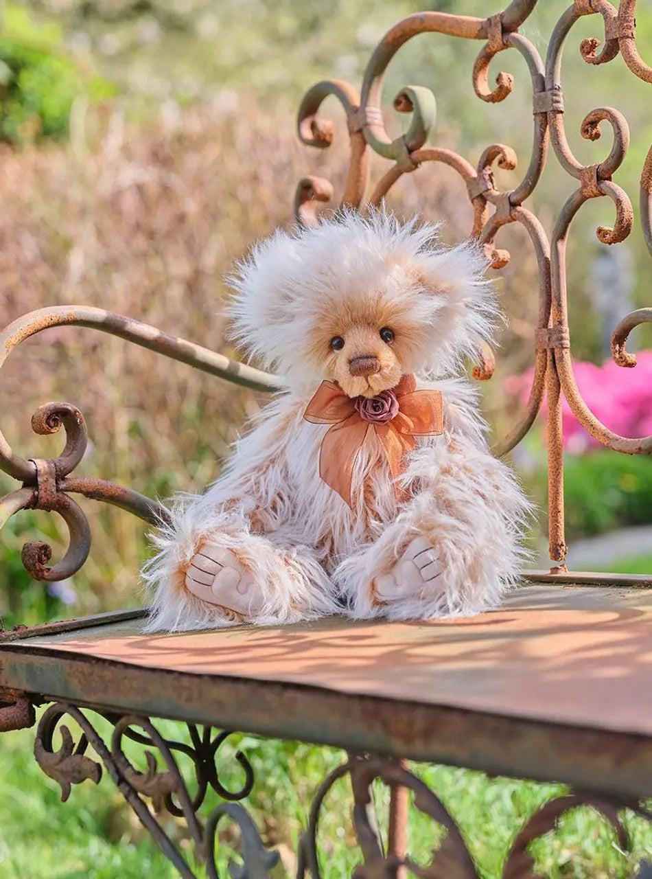 Charlie Bears Ari