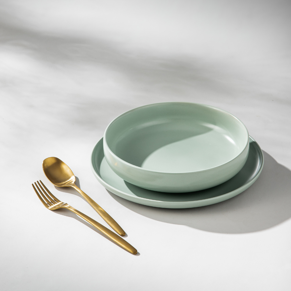 Dinnerware Set