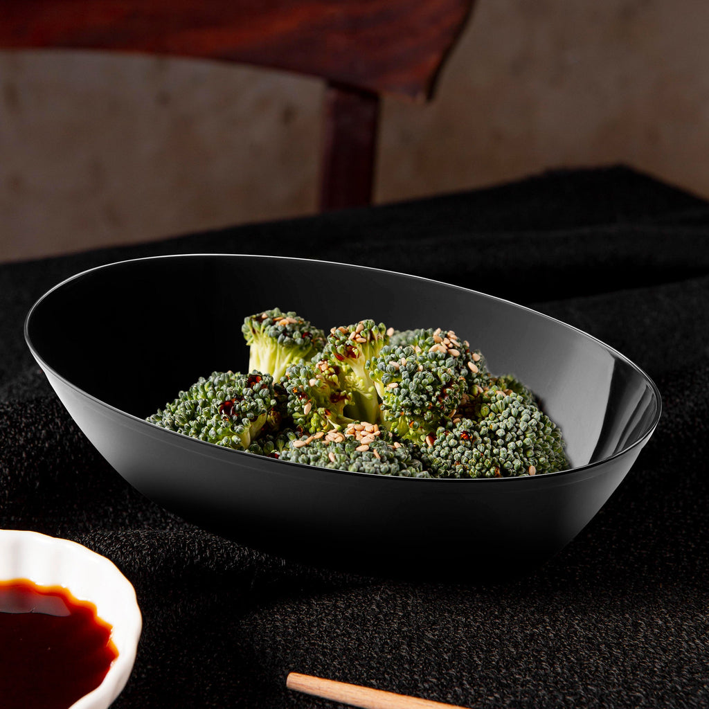 Black Oval Plastic Serving Bowls (2 qt.)