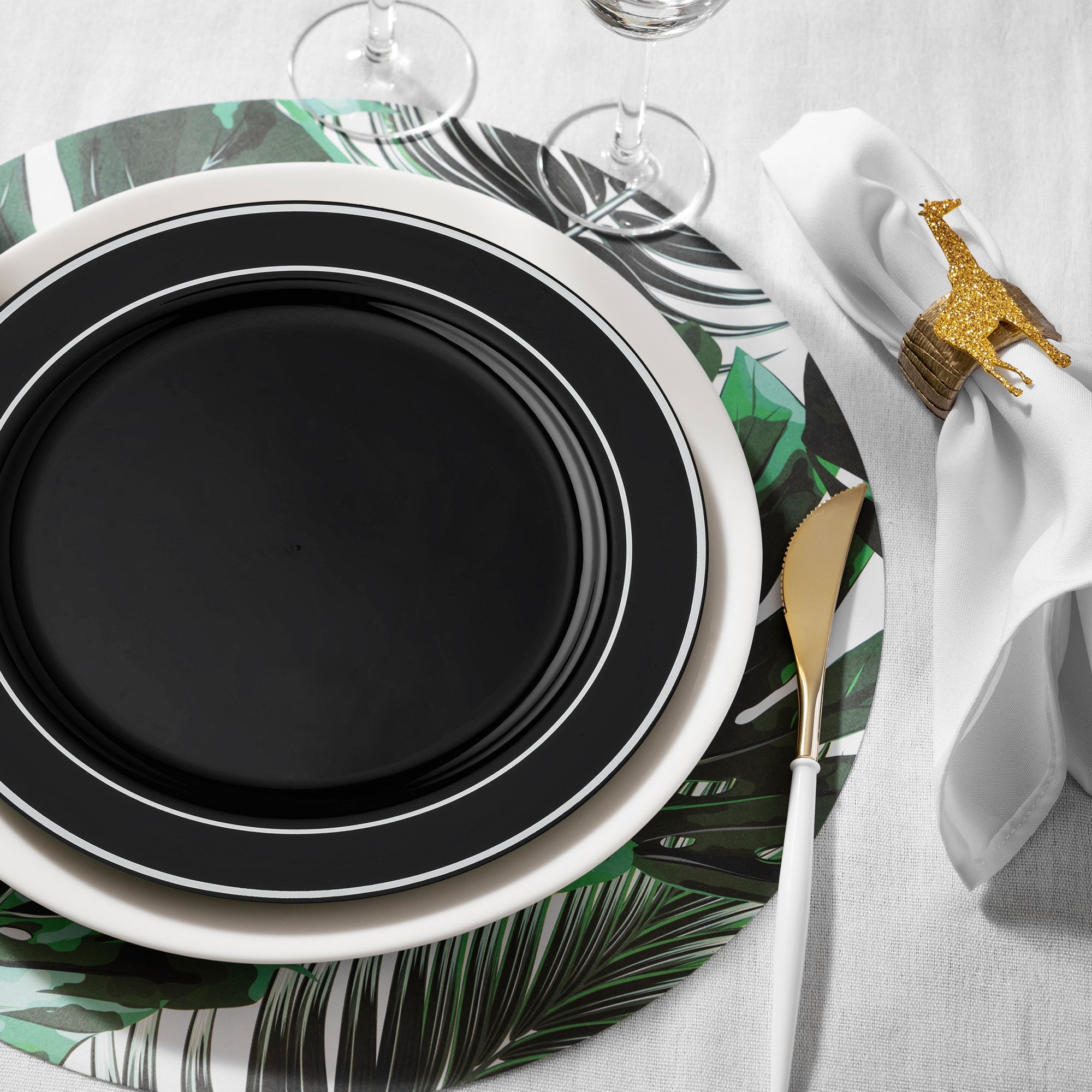 Black with Silver Edge Rim Plastic Appetizer/Salad Plates (7.5")