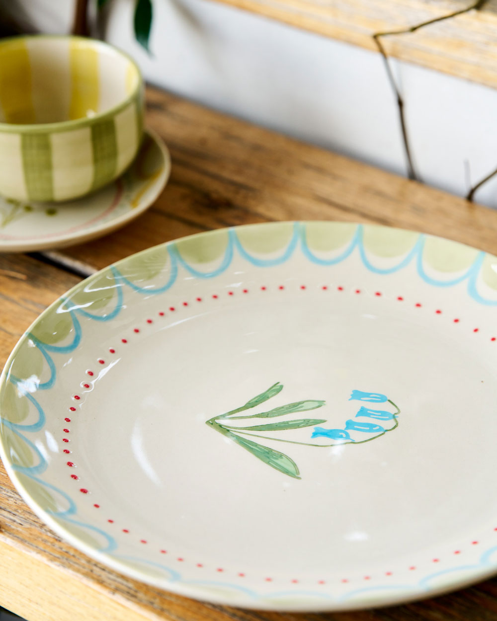June's Garden Cake Plate / Blue Bell