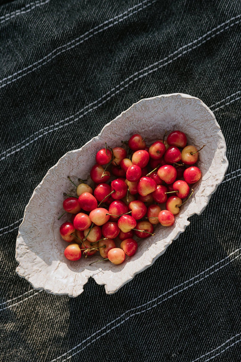 Lunaria Oyster Oval Dish