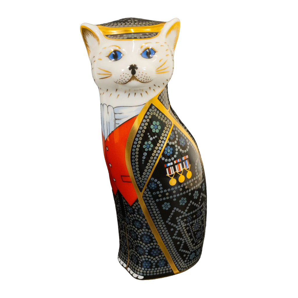 Royal Crown Derby Royal Cats : Pearly King & Queen Paperweights