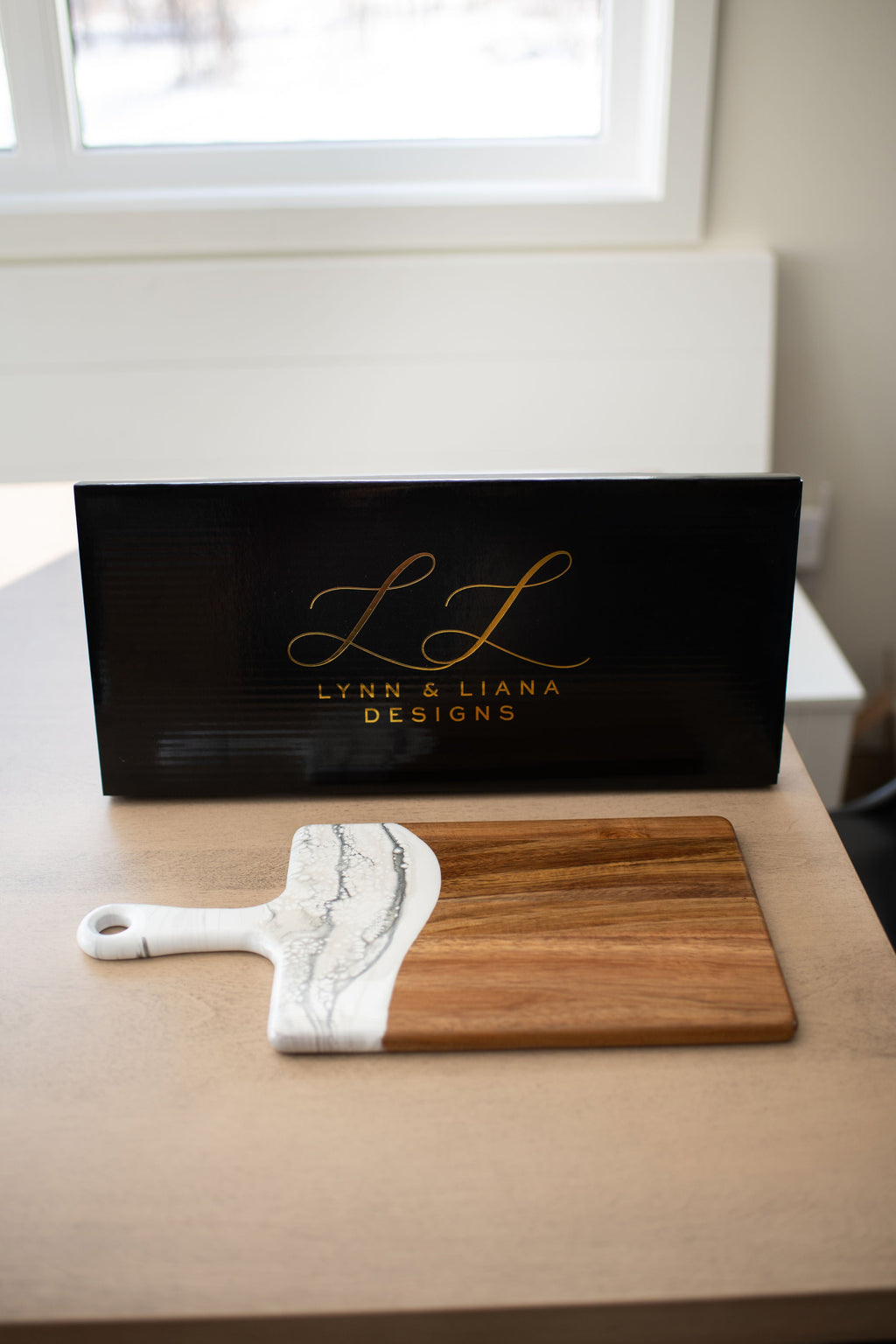 Medium Acacia Cheese Boards