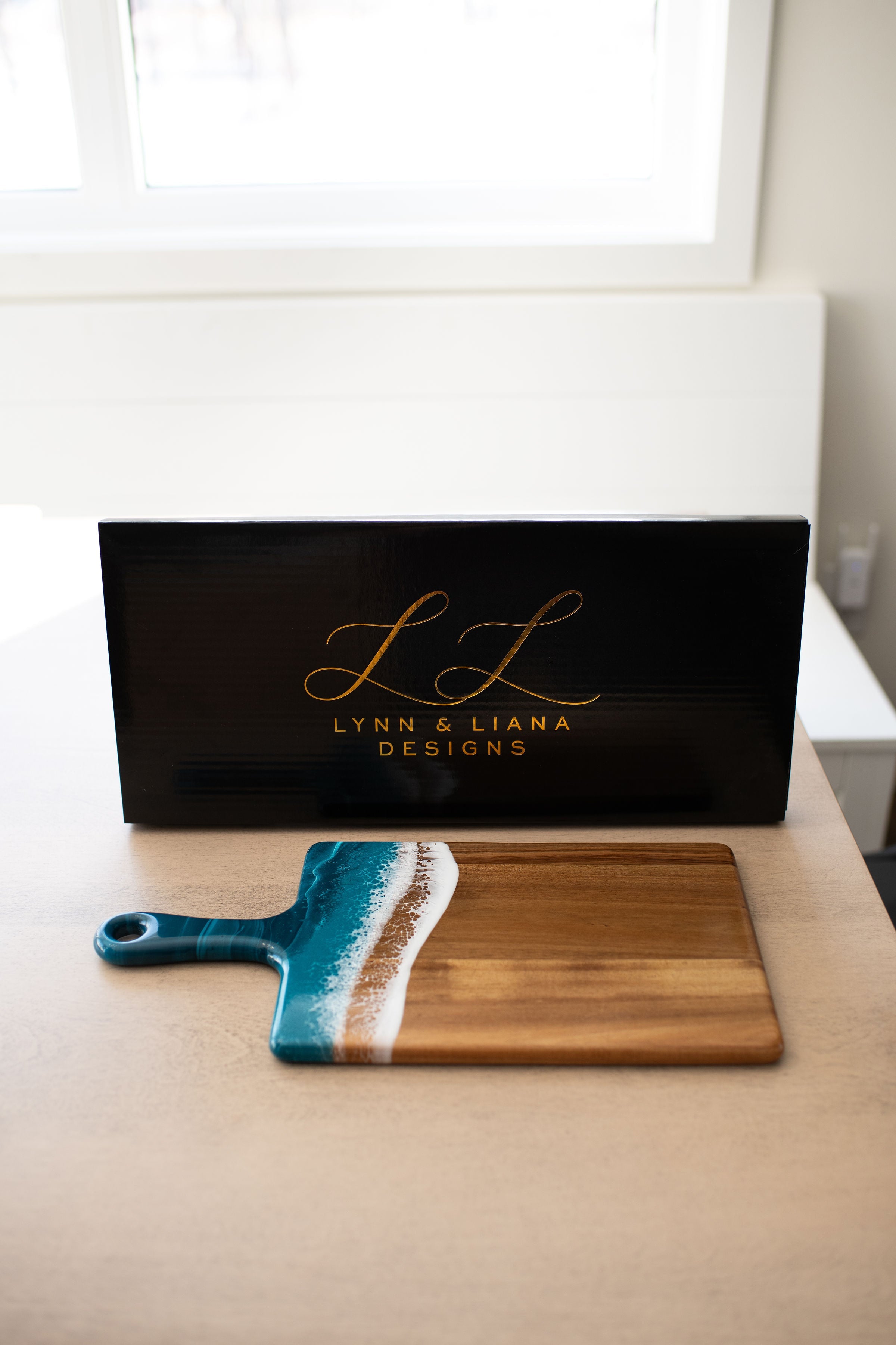 Medium Acacia Cheese Boards