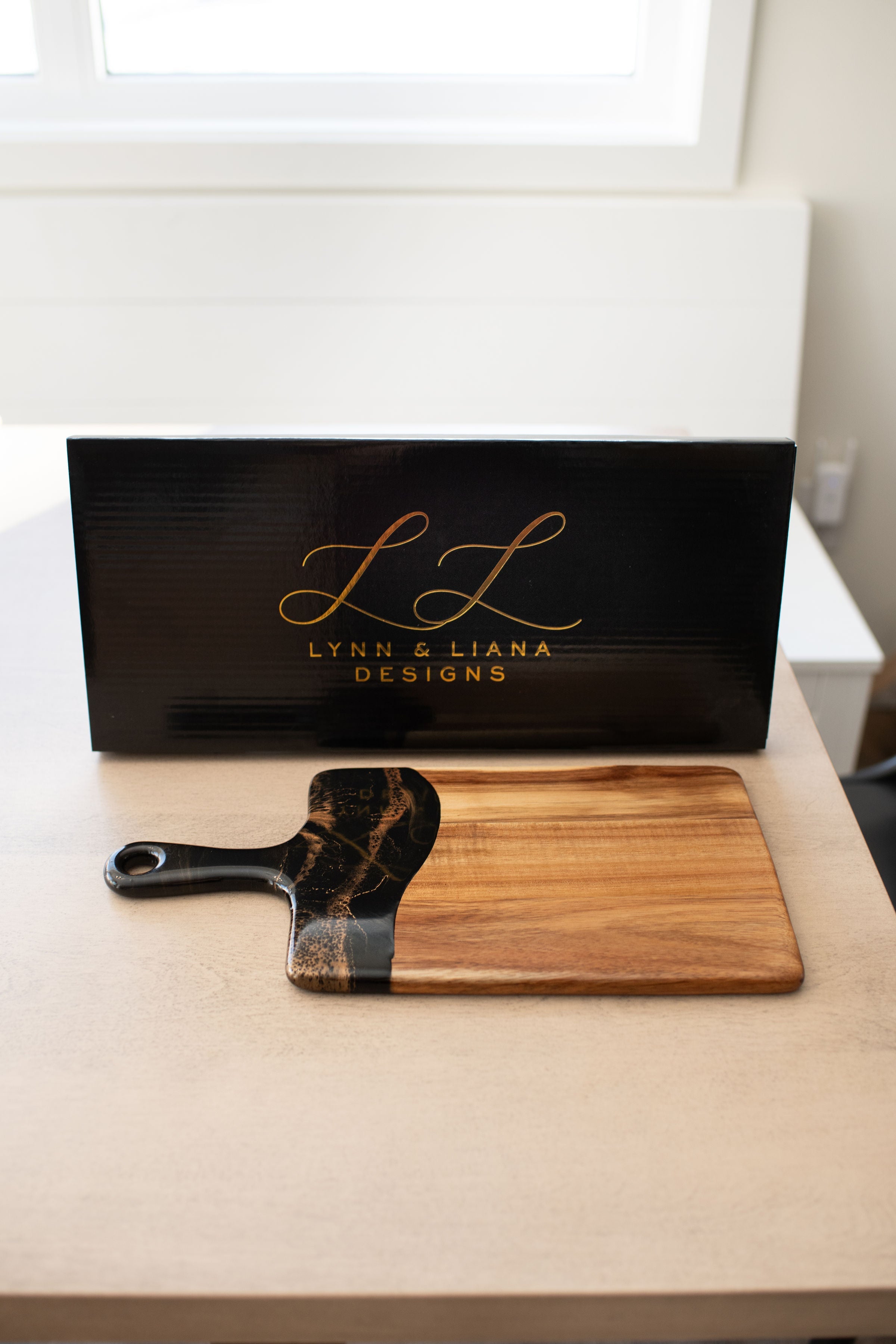 Medium Acacia Cheese Boards