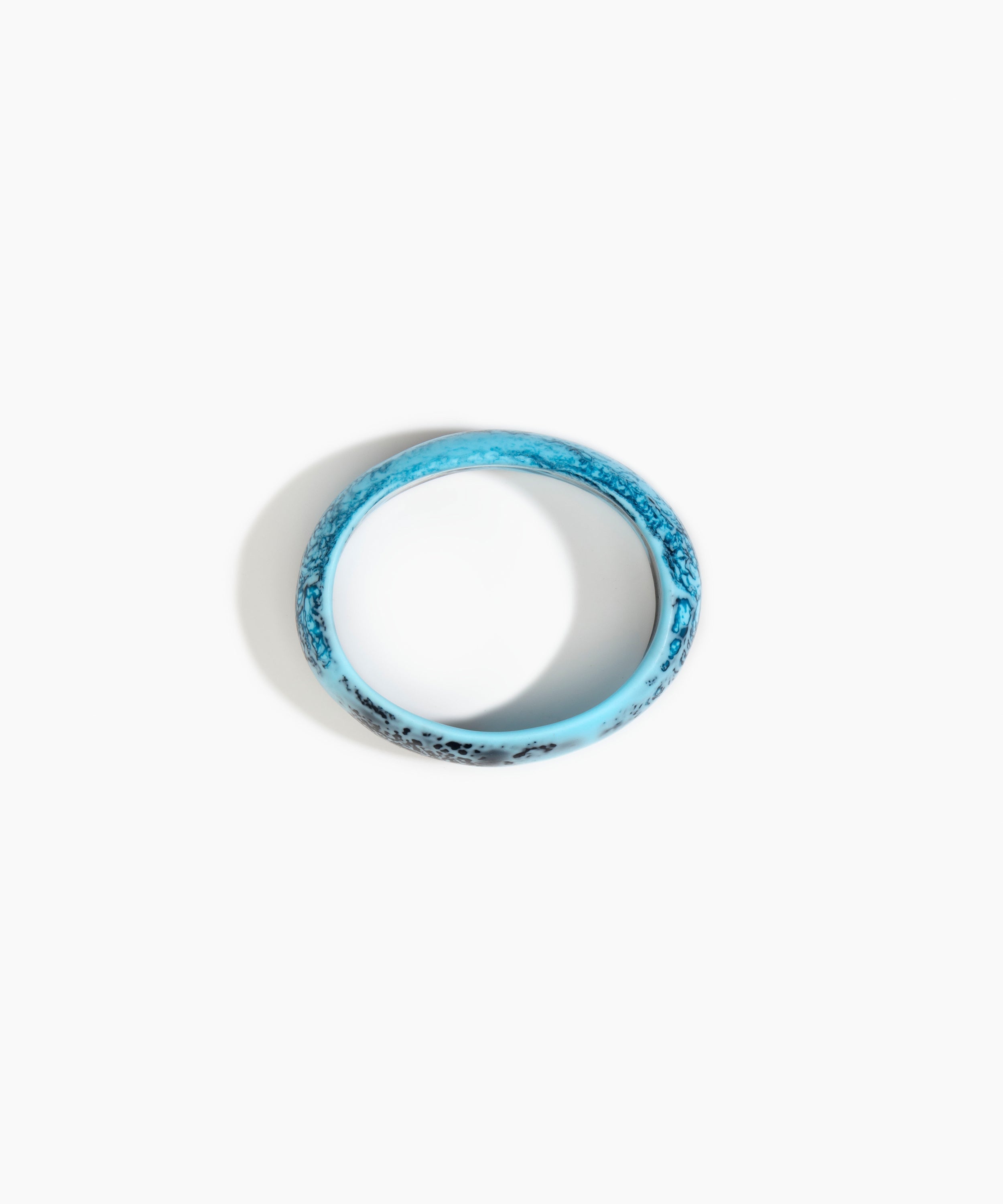Medium Organic Oval Bangle