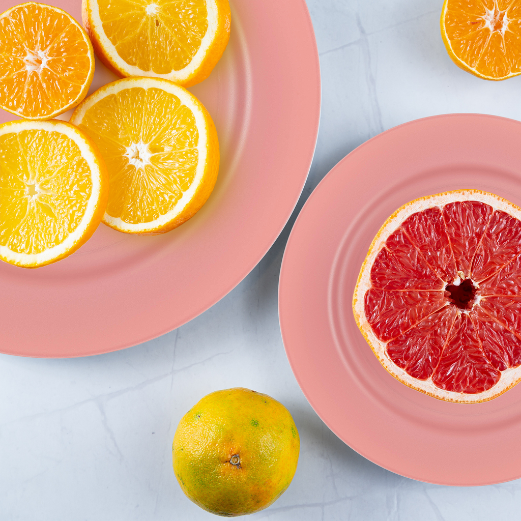 Matte Fuchsia Round Disposable Plastic Appetizer/Salad Plates (7.5")