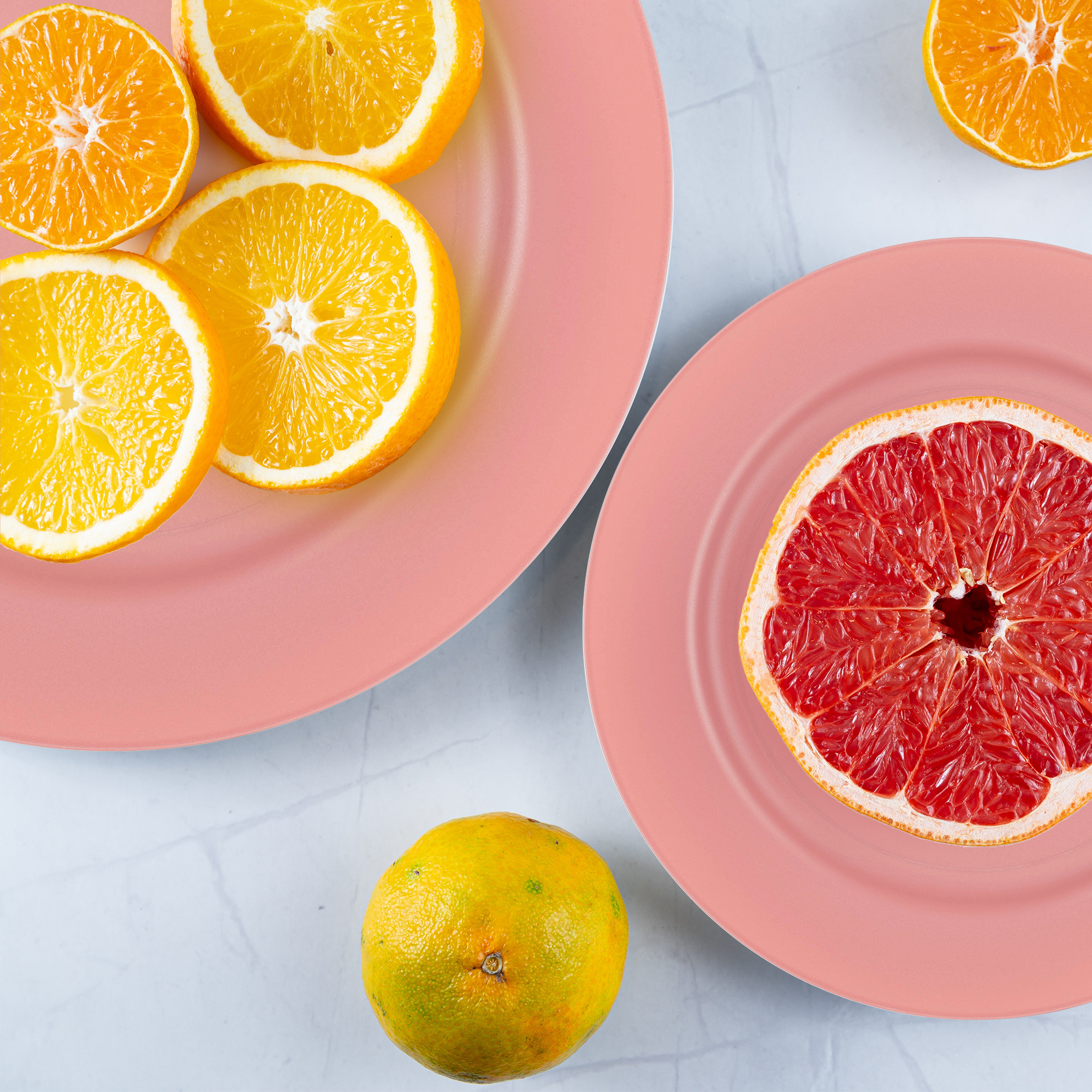 Matte Fuchsia Round Disposable Plastic Appetizer/Salad Plates (7.5")