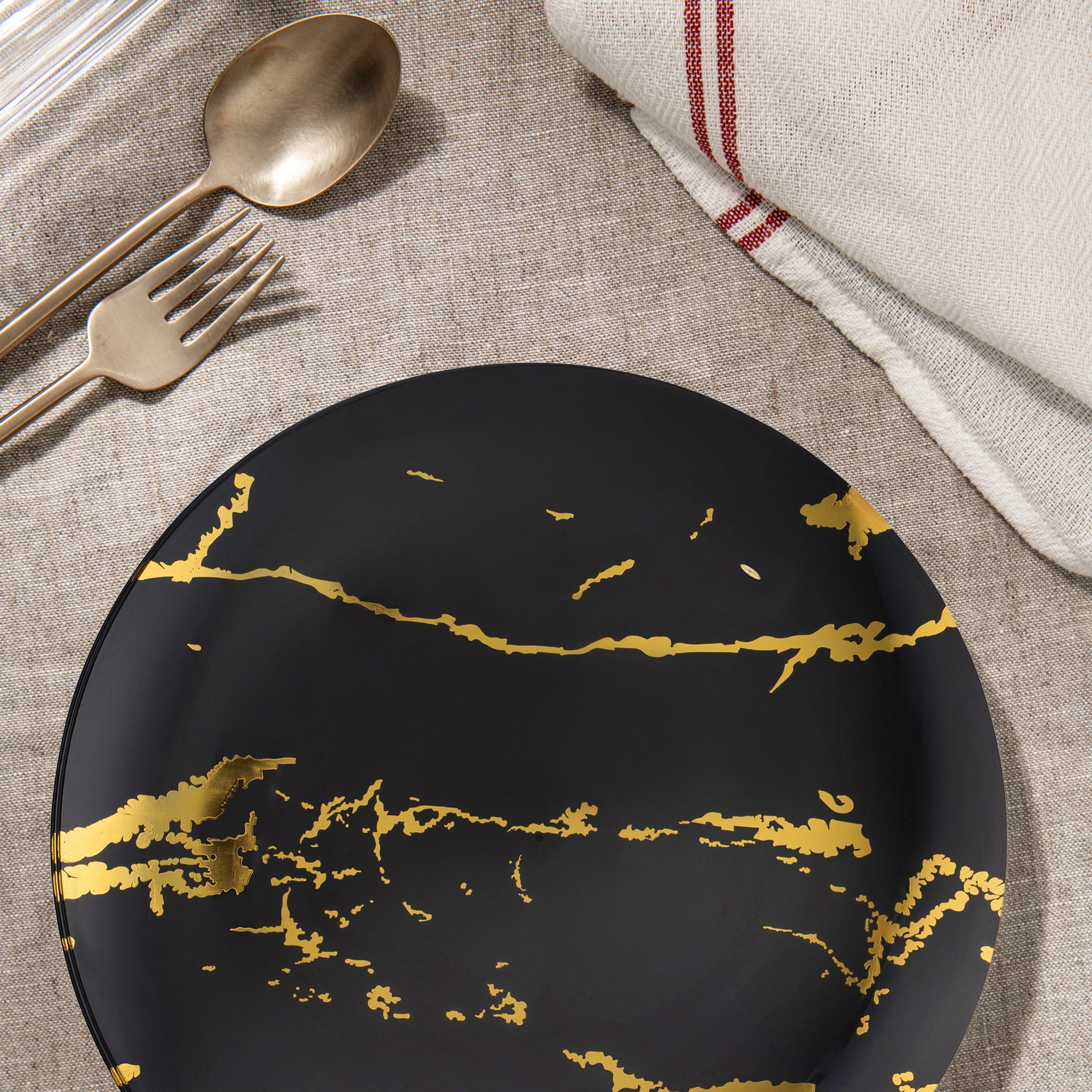 Black with Gold Marble Stroke Round Disposable Plastic Appetizer/Salad Plates (7.5")