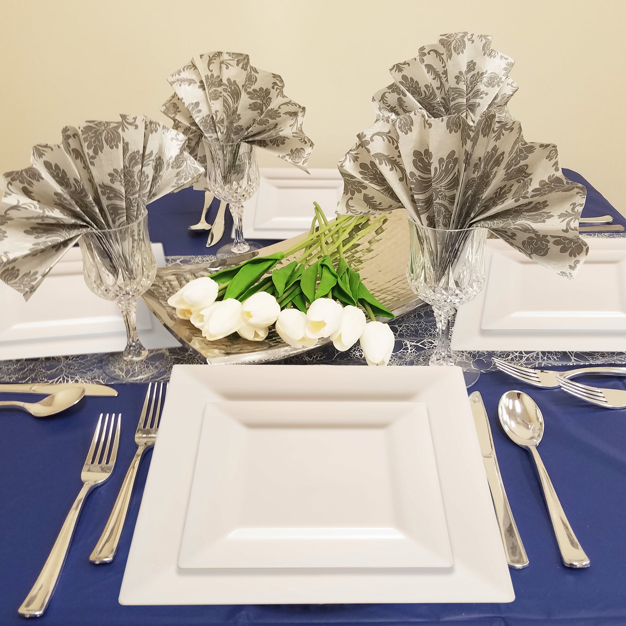 Ivory Square Plastic Dinner Plates (9.5")