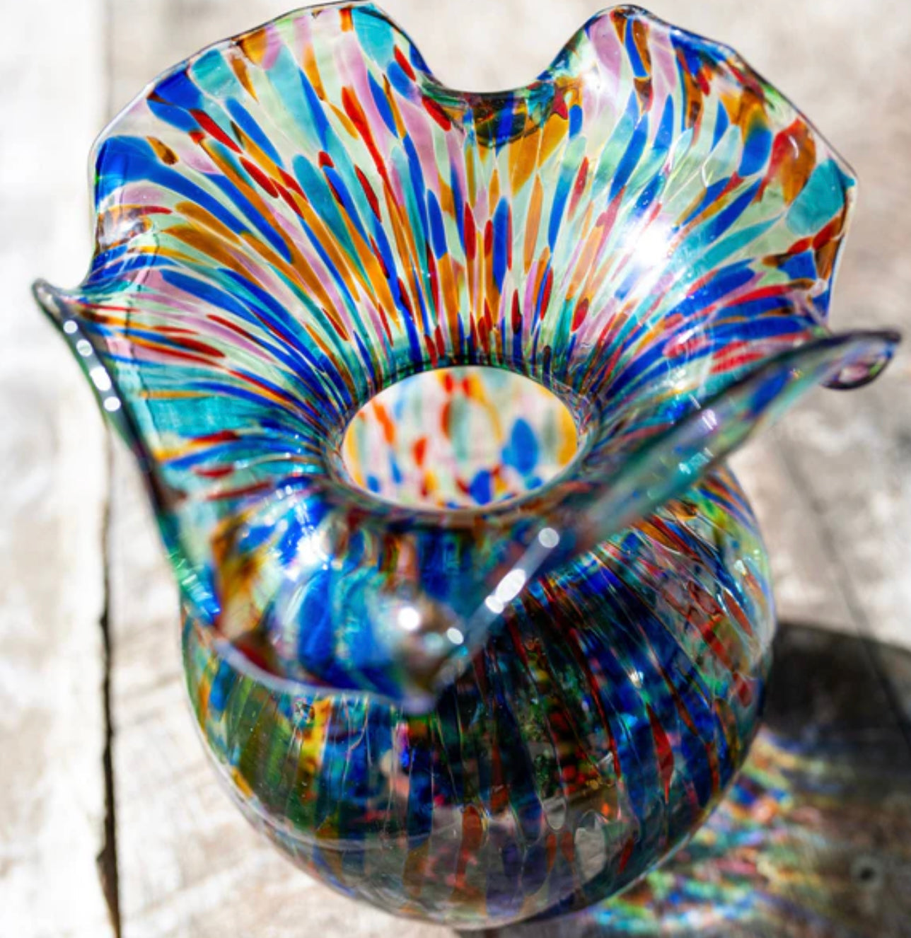 Vietri Hibiscus Glass Carnevale Bud Vase