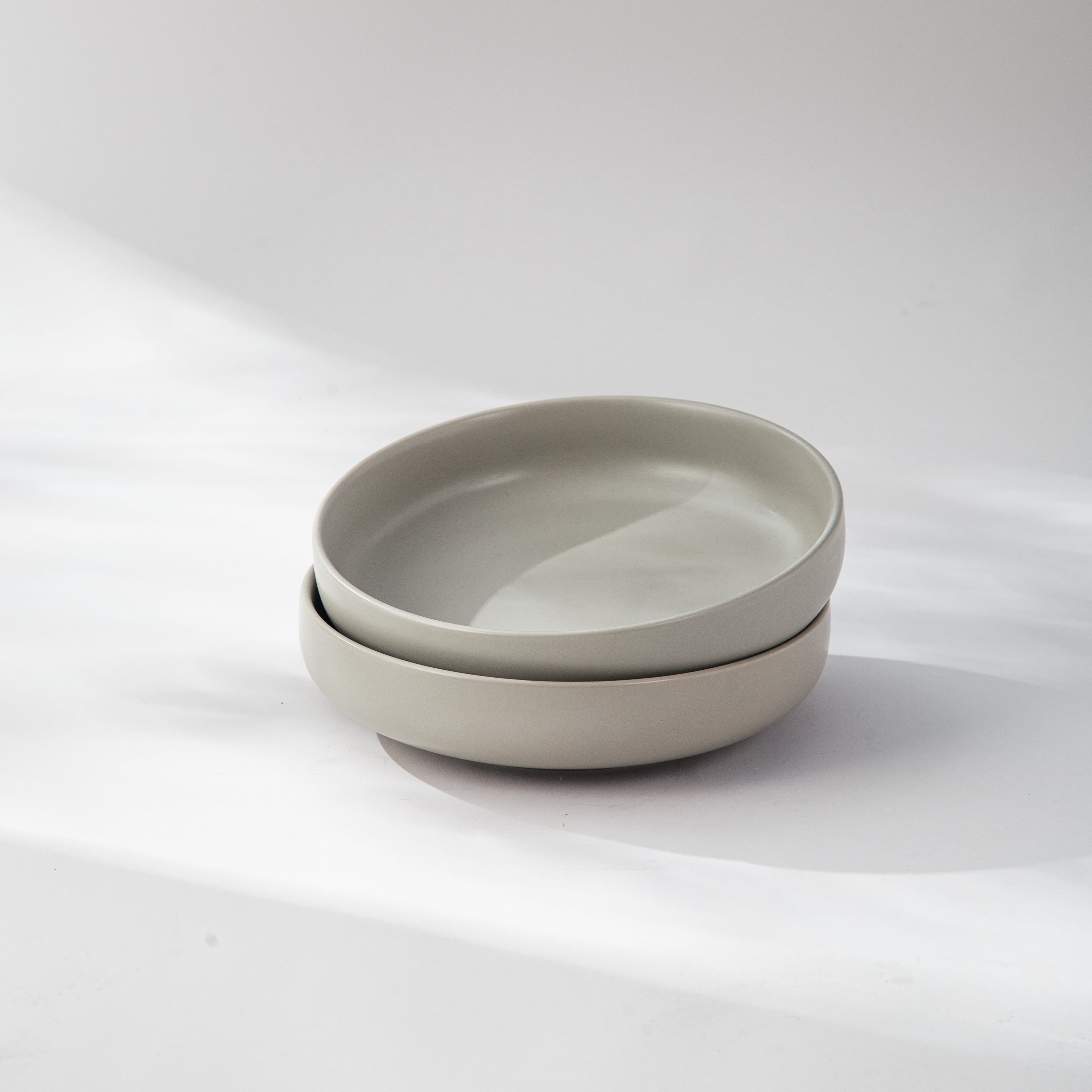 Minimalist Dinner Bowl
