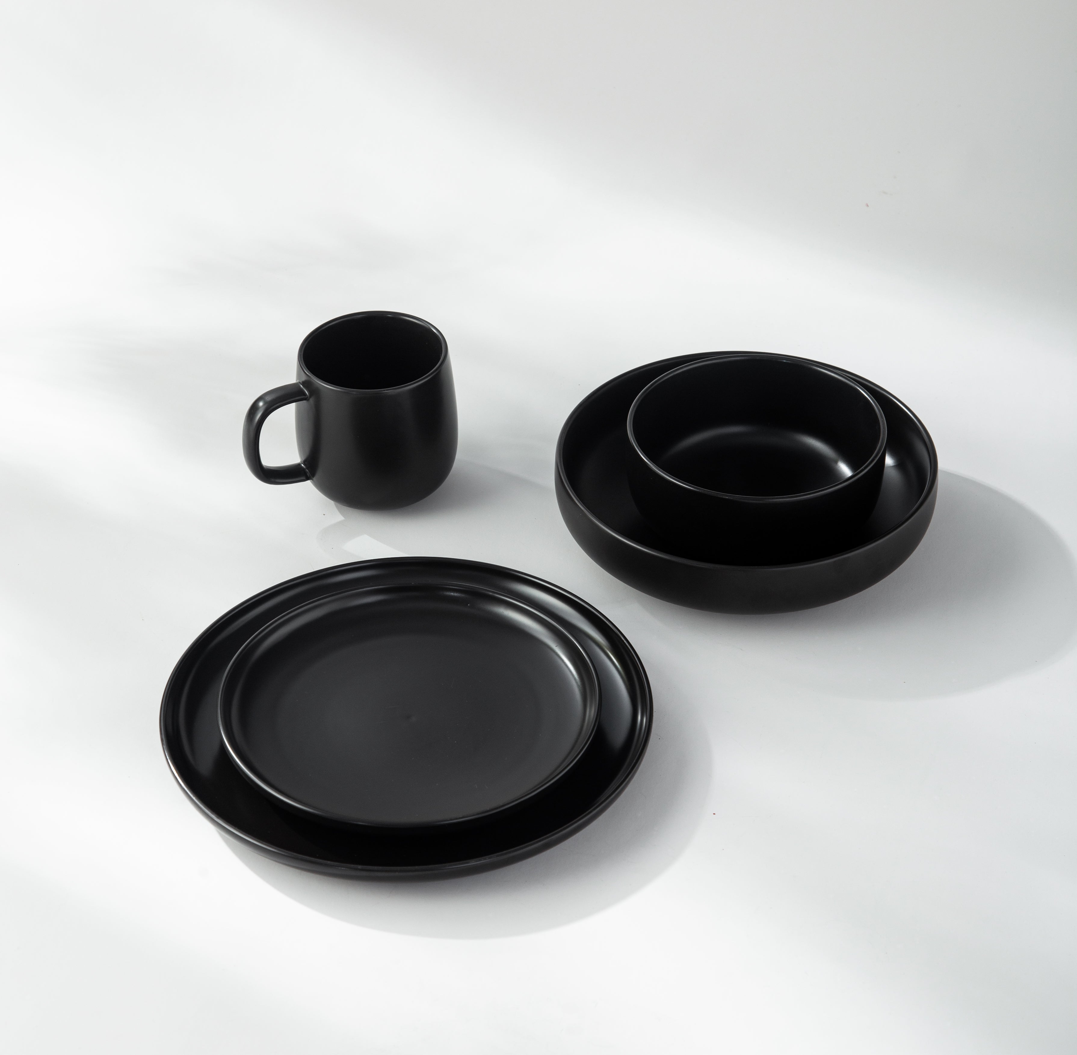 Minimalist Dinner Plate